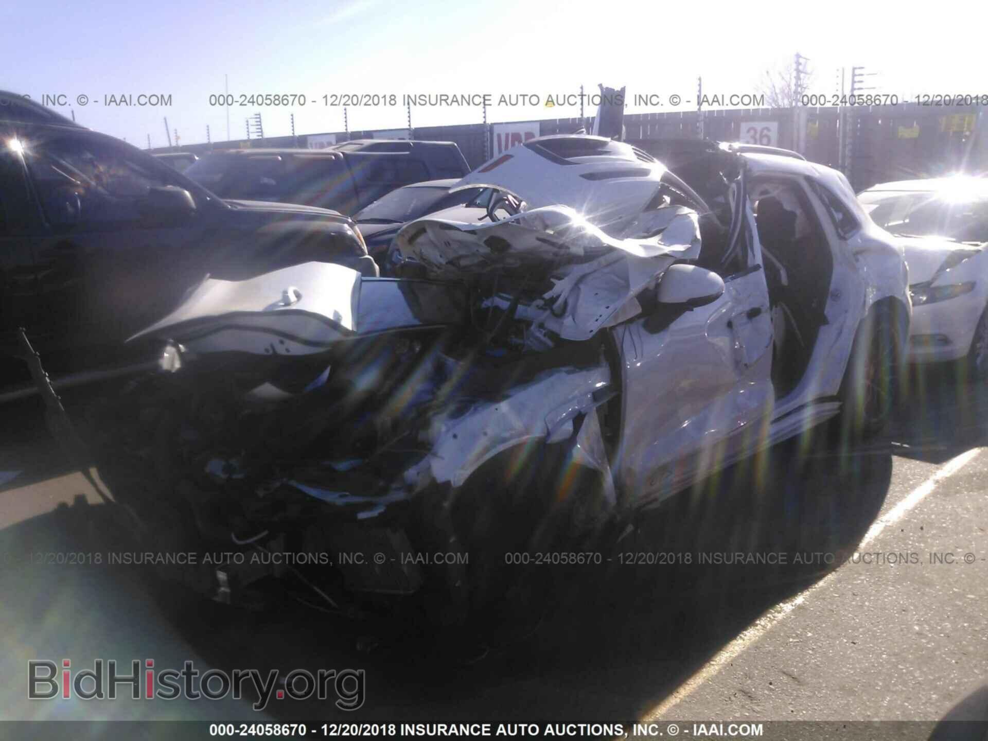 2017 PORSCHE MACAN - VIN: WP1AG2A54HLB55715 - Фото 2