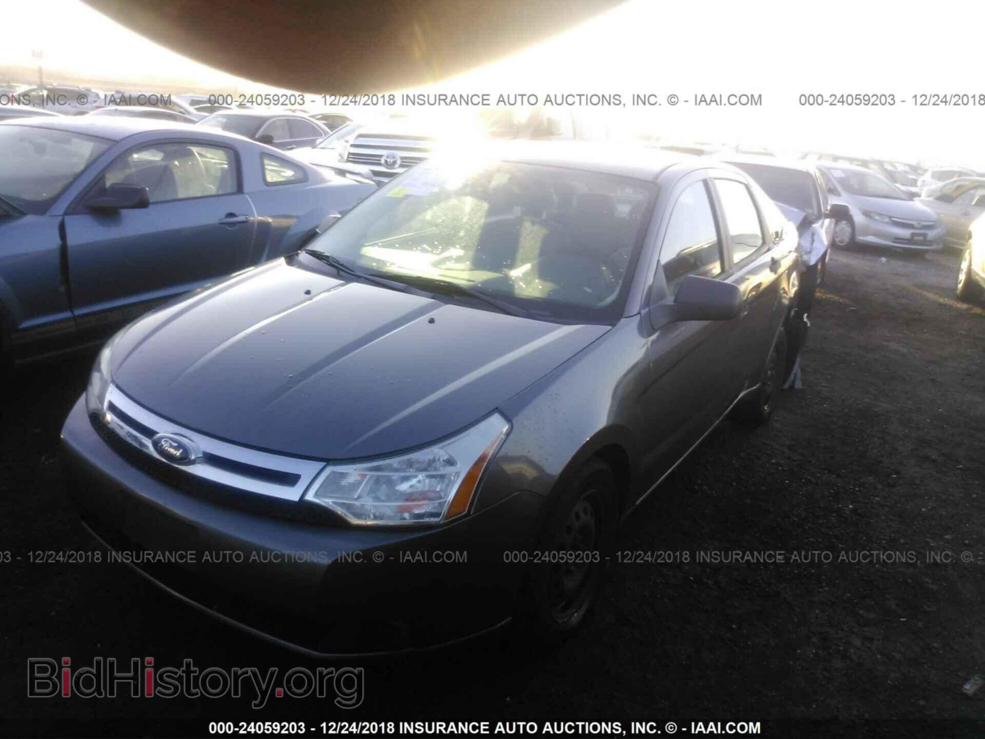 2009 FORD FOCUS - VIN: 1FAHP34N59W189637 - Photo 2