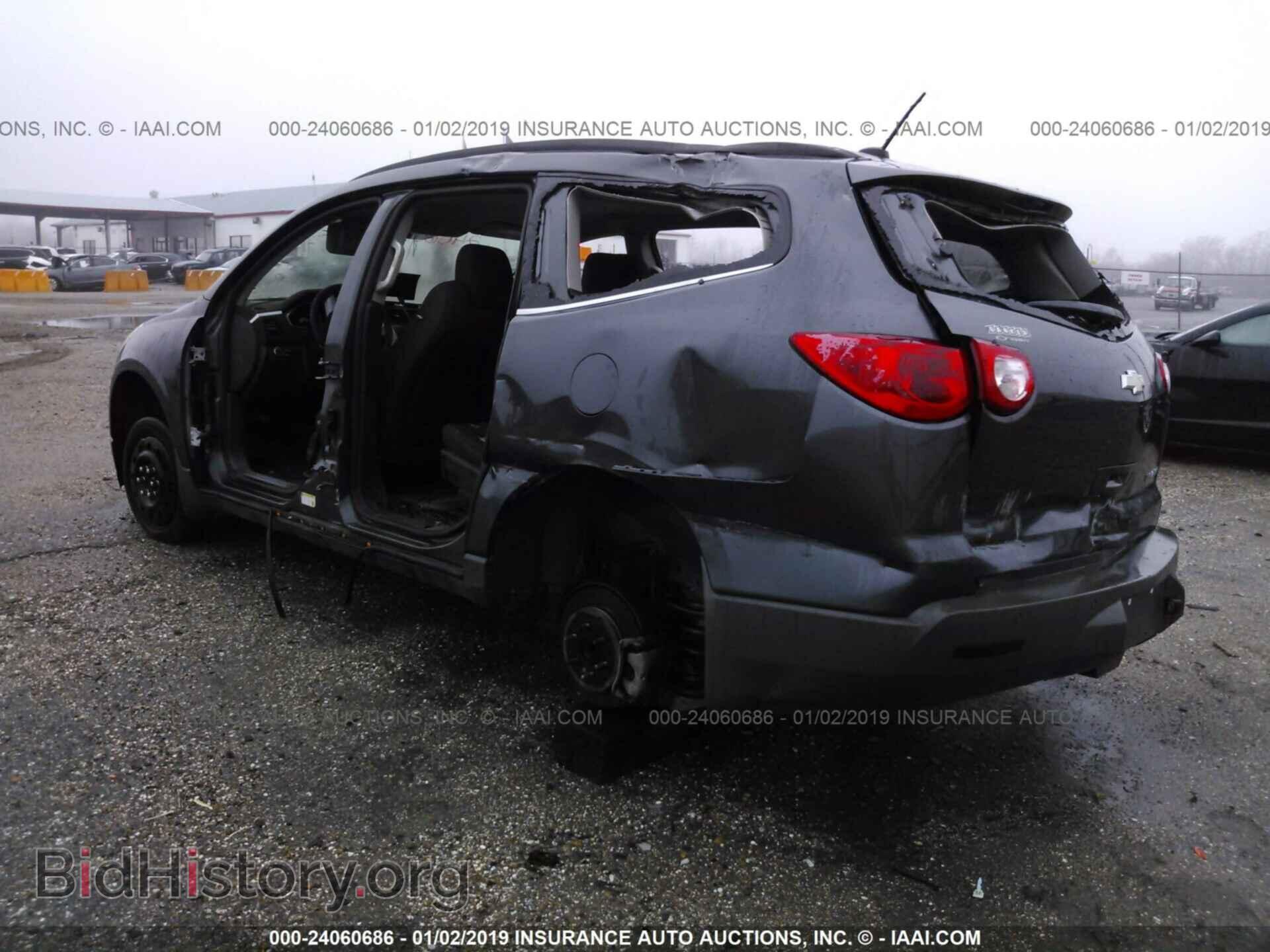 2010 CHEVROLET TRAVERSE - VIN: 1GNLRFED0AJ221652 - Фото 3