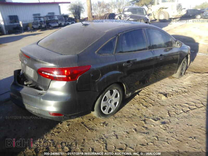 2016 Ford FOCUS (VIN 1FADP3E28GL315541) — фото 4 из 10
