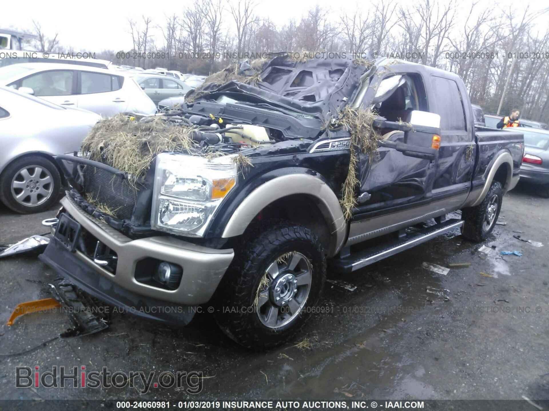 2011 FORD F250 - VIN: 1FT7W2BT8BEB82875 - Фото 2