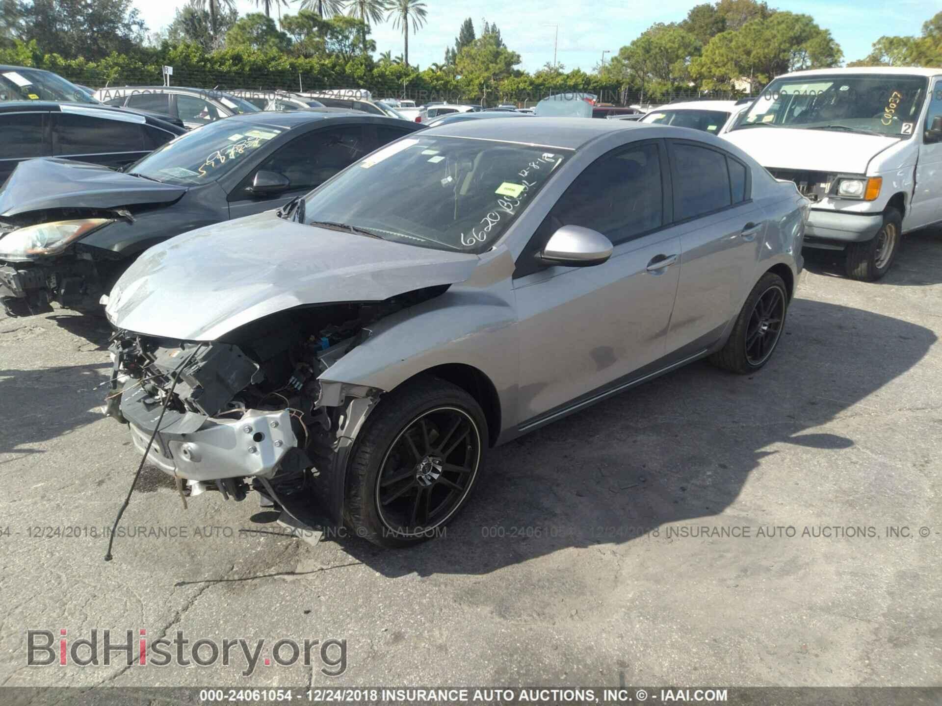 2011 MAZDA 3 - VIN: JM1BL1UF6B1496620 - Фото 2