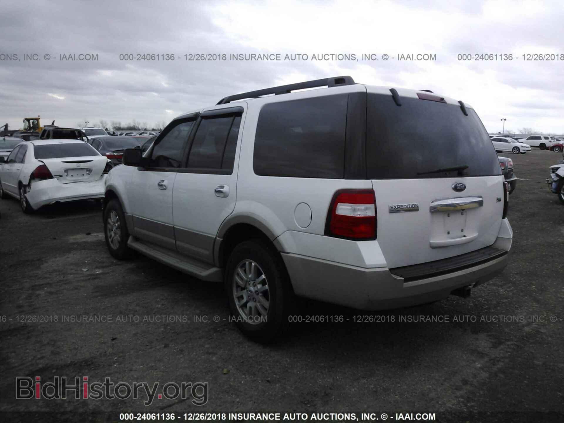 2010 FORD EXPEDITION - VIN: 1FMJU1H53AEA63737 - Фото 3
