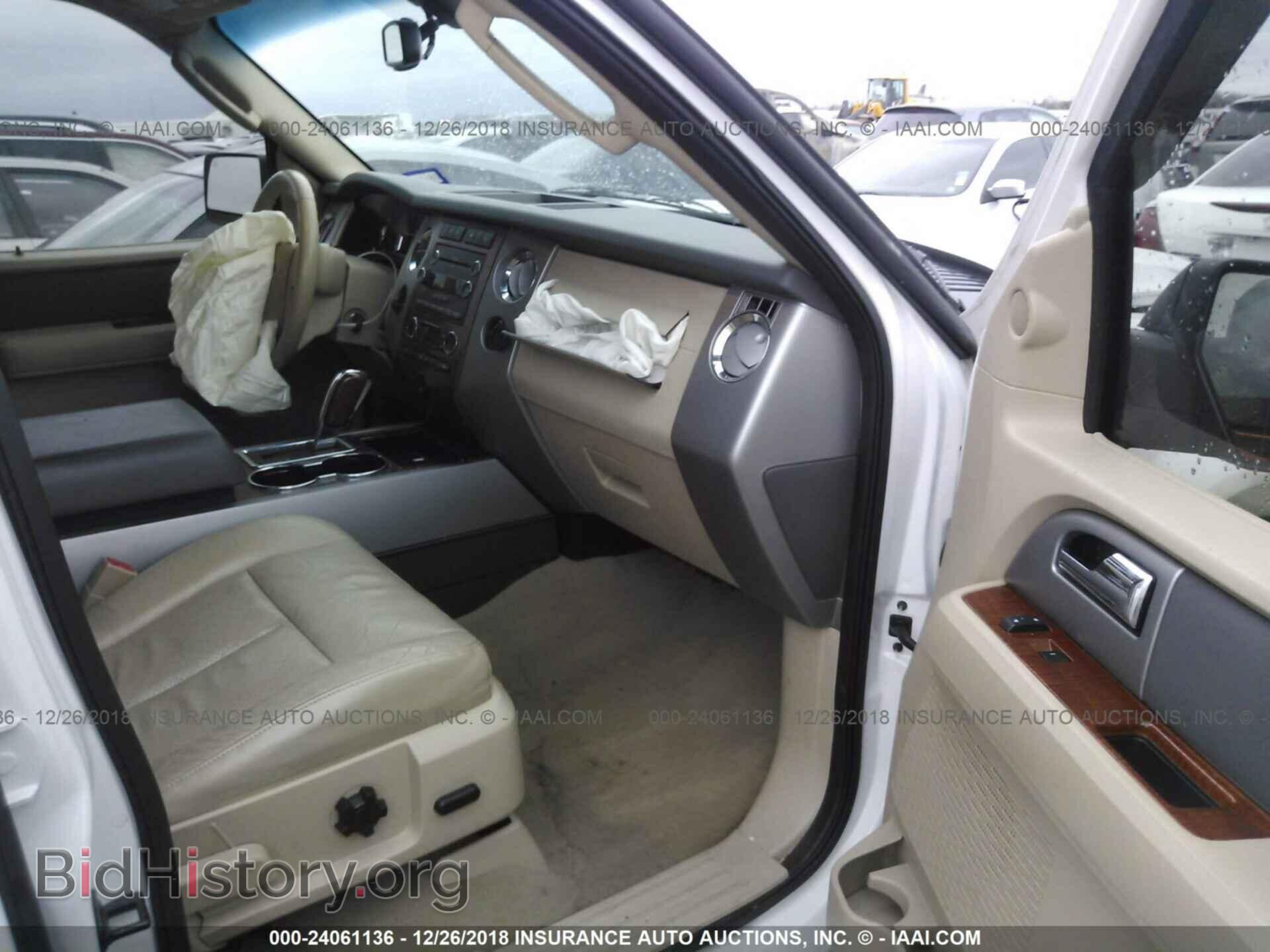 2010 FORD EXPEDITION - VIN: 1FMJU1H53AEA63737 - Фото 5