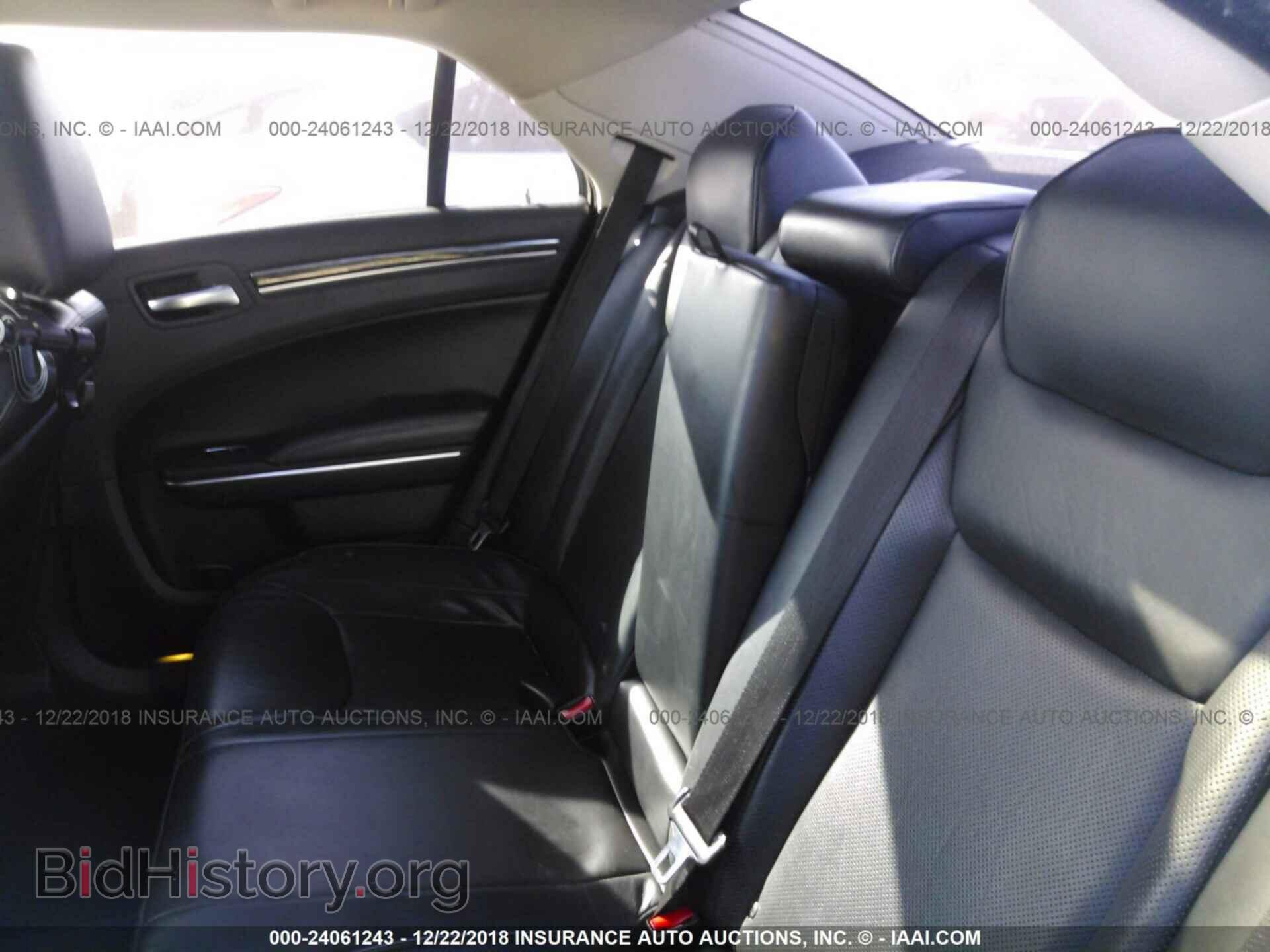 2016 CHRYSLER 300C - VIN: 2C3CCAEGXGH105736 - Фото 8
