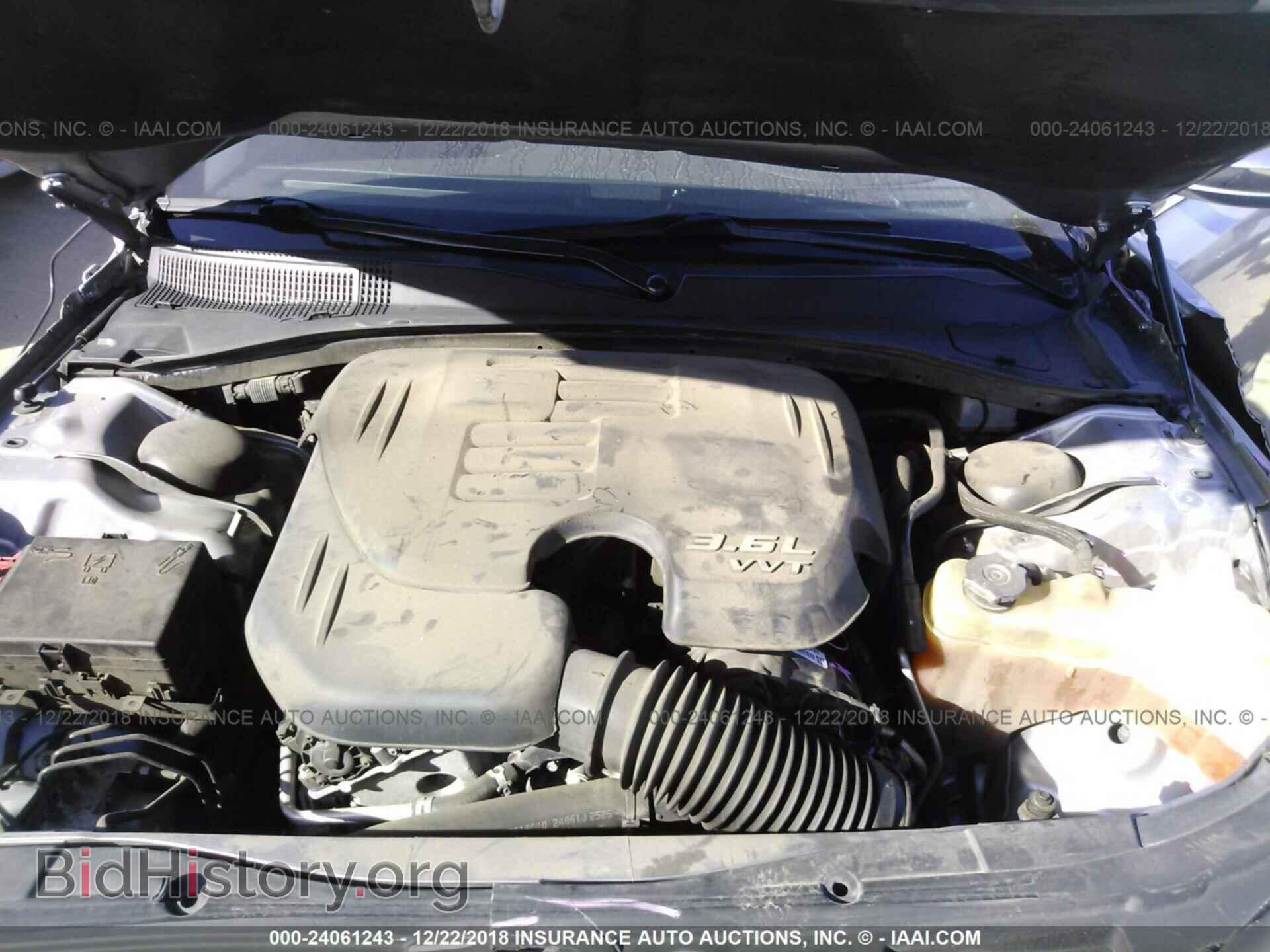 2016 CHRYSLER 300C - VIN: 2C3CCAEGXGH105736 - Фото 10