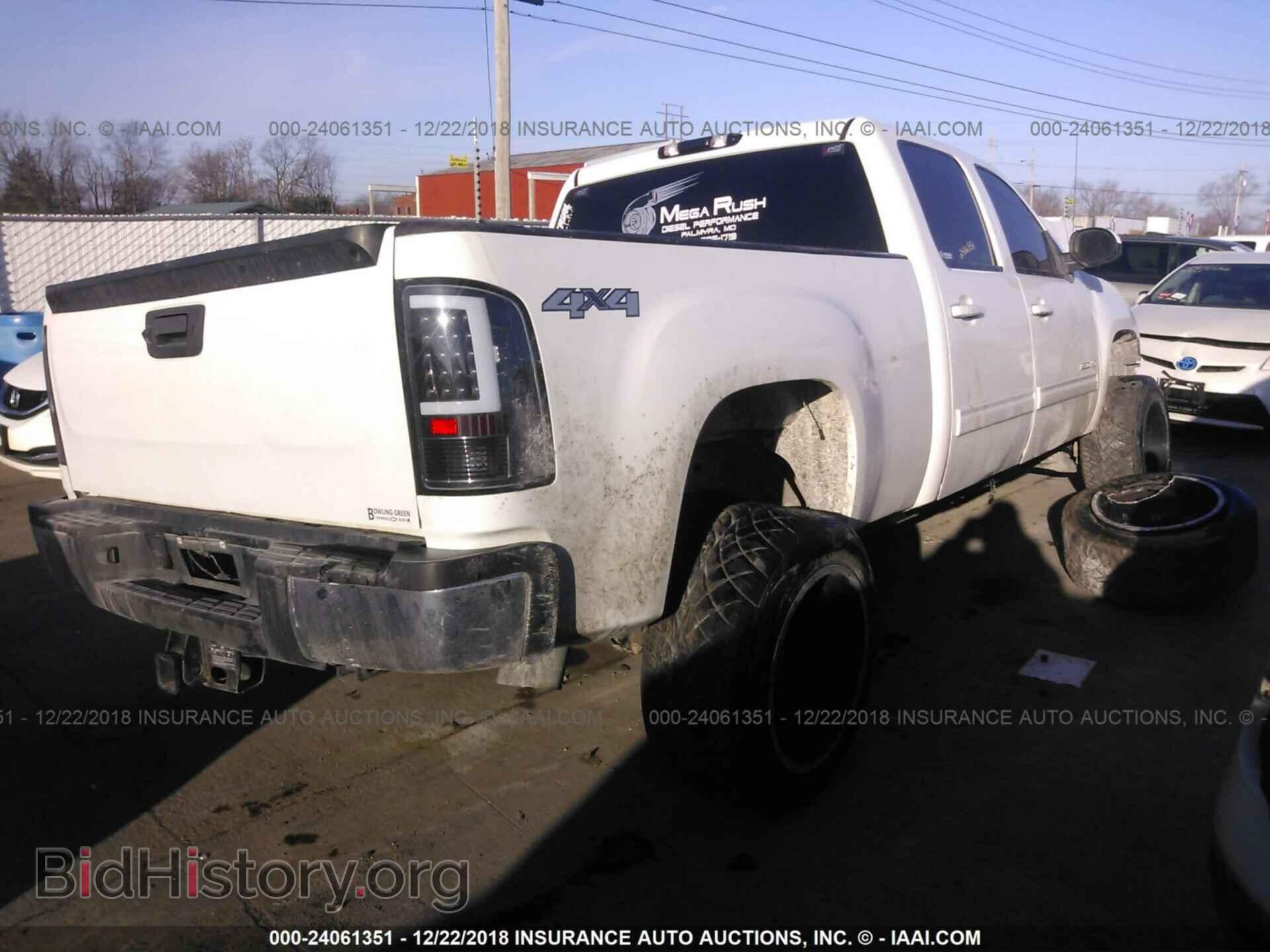 2013 GMC SIERRA - VIN: 1GT121C84DF243870 - Photo 4