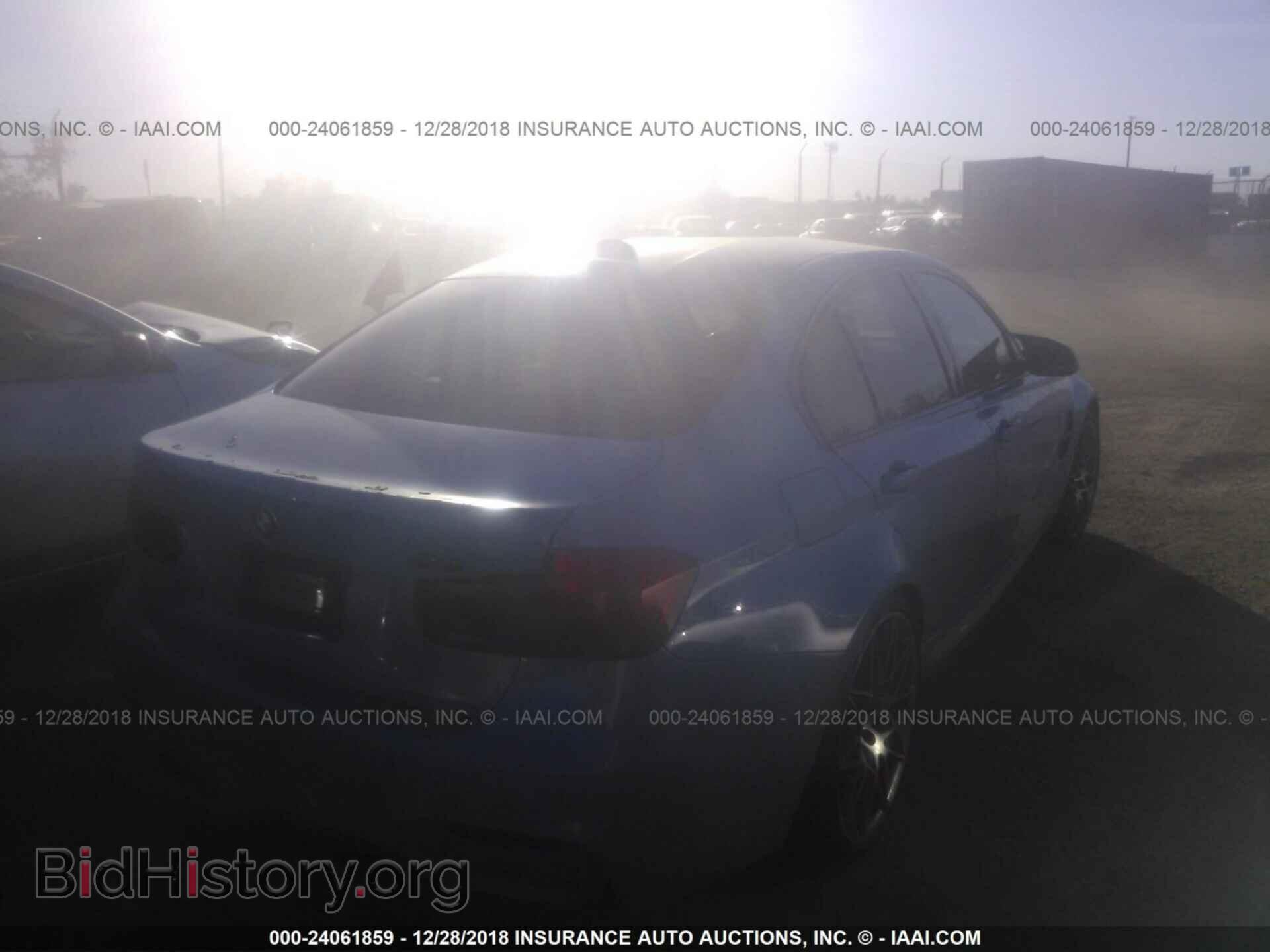 2017 BMW M3 - VIN: WBS8M9C35H5G85222 - Фото 4