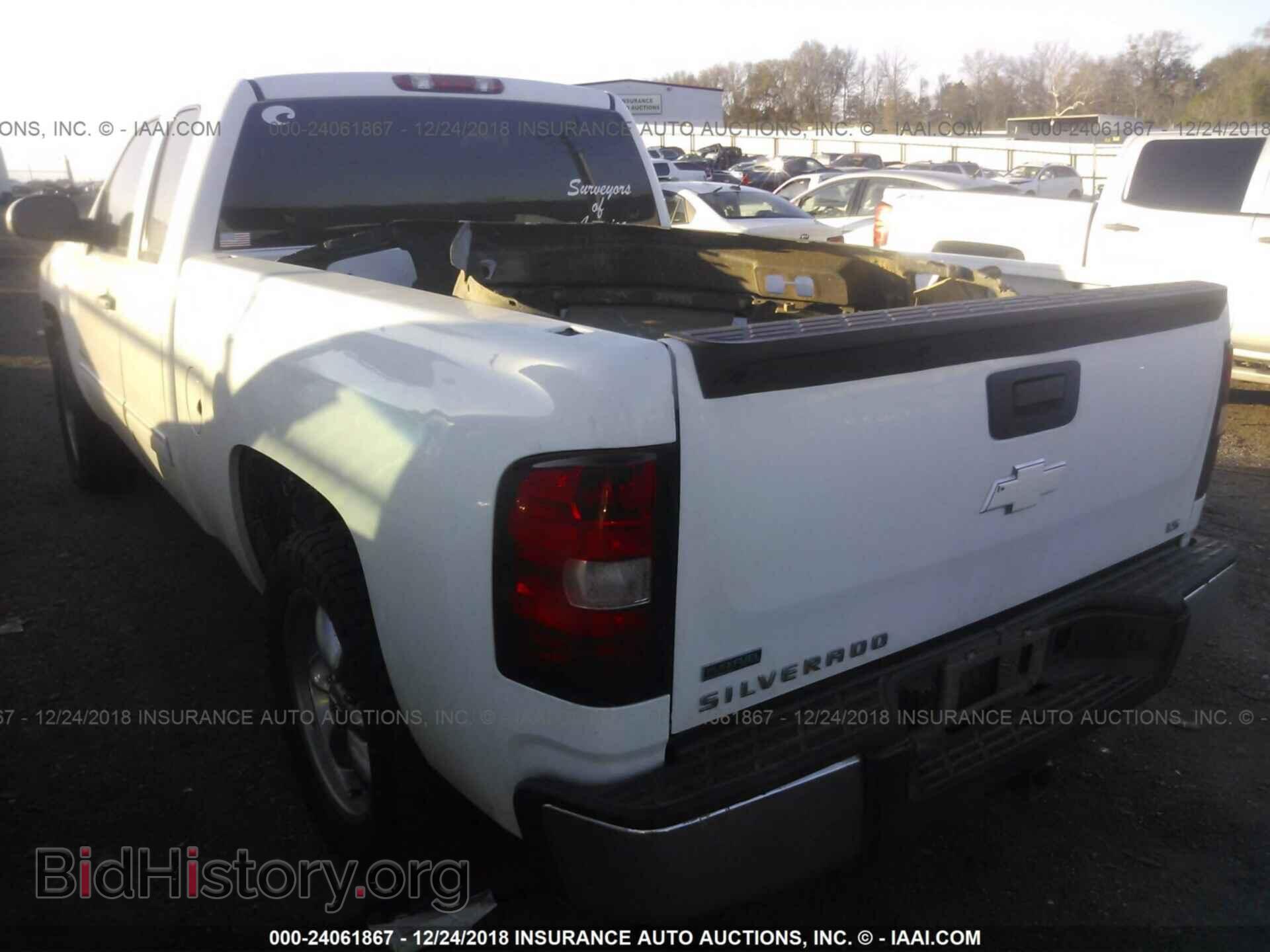 2011 CHEVROLET SILVERADO - VIN: 1GCRCREA3BZ391292 - Фото 3