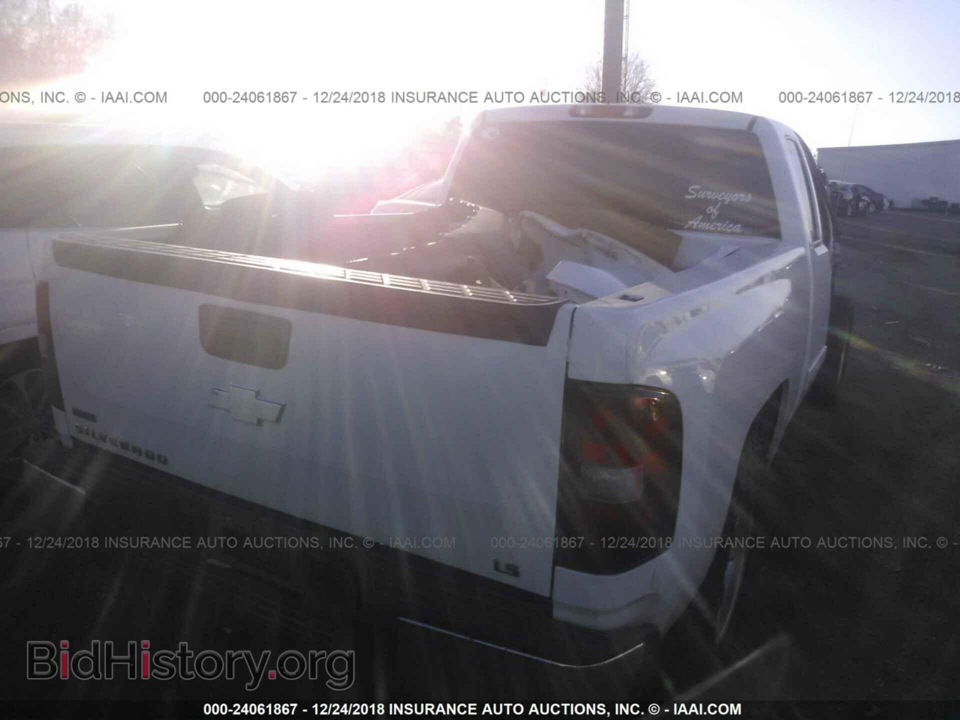 2011 CHEVROLET SILVERADO - VIN: 1GCRCREA3BZ391292 - Фото 4