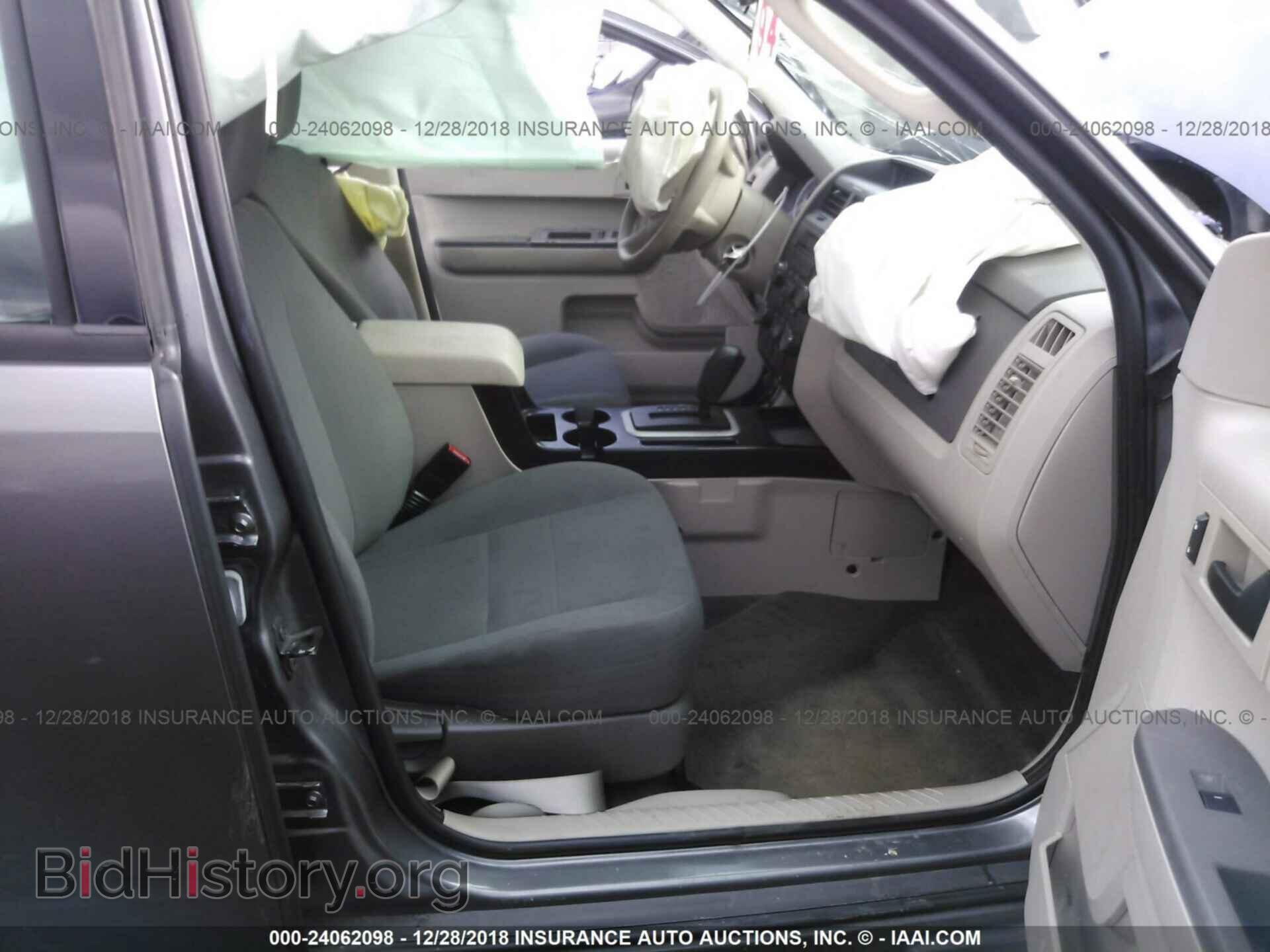 2011 FORD ESCAPE - VIN: 1FMCU0C75BKC48242 - Фото 5