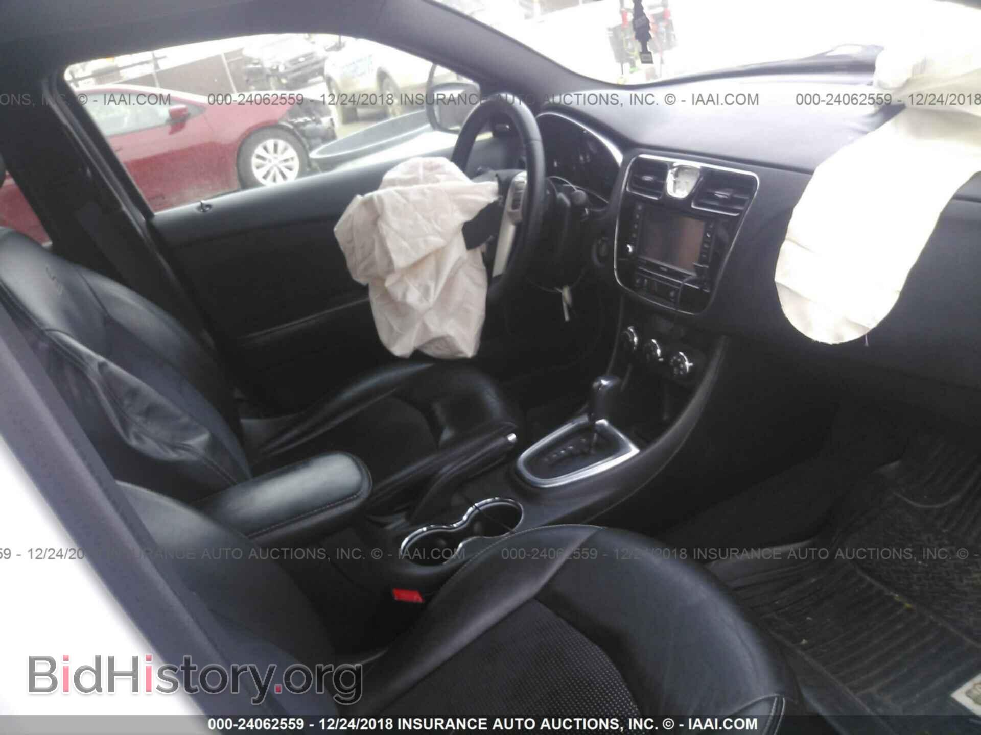 2013 CHRYSLER 200 - VIN: 1C3CCBCG9DN700072 - Фото 5