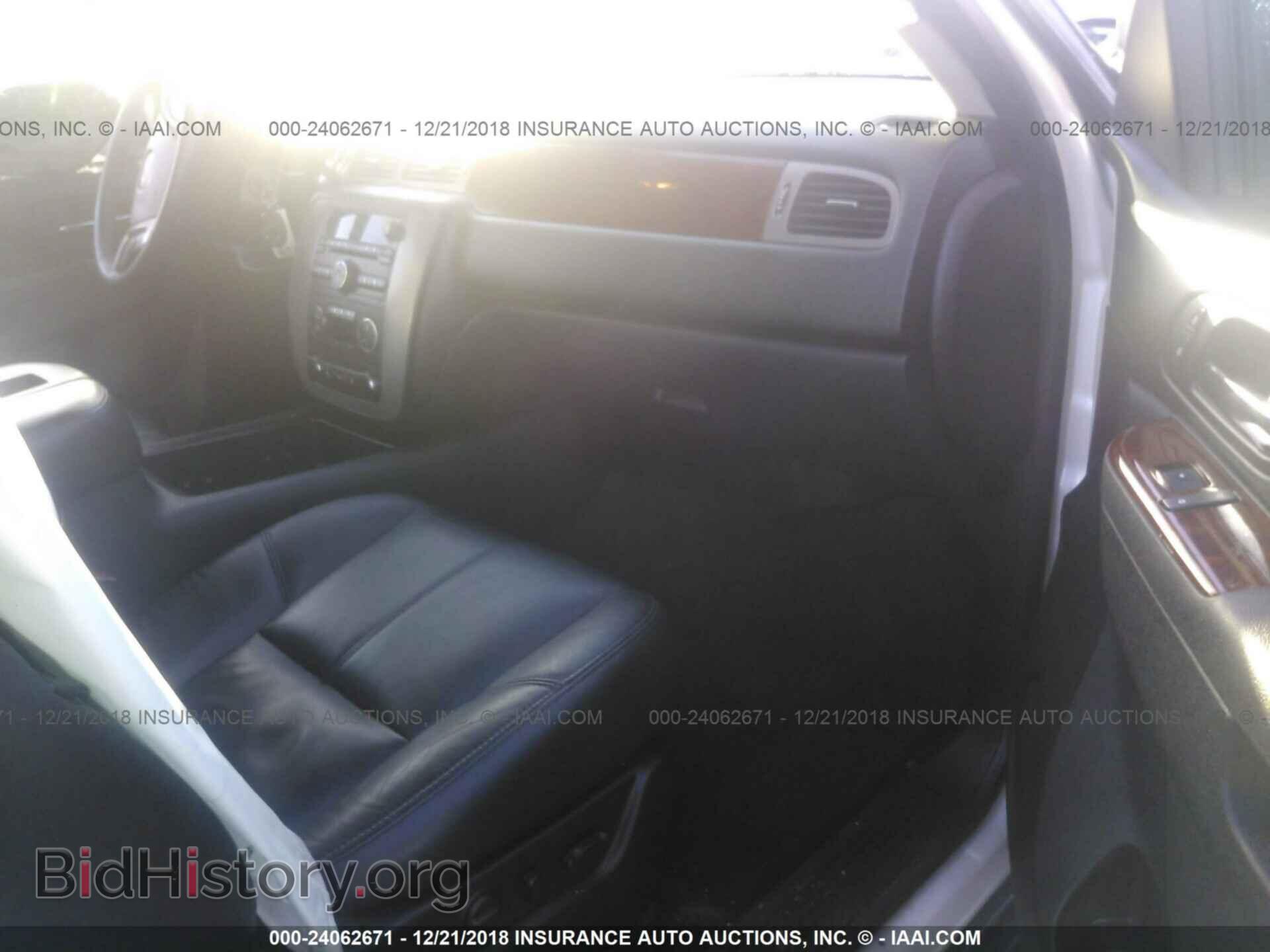 2011 GMC YUKON - VIN: 1GKS2CE01BR327765 - Фото 5