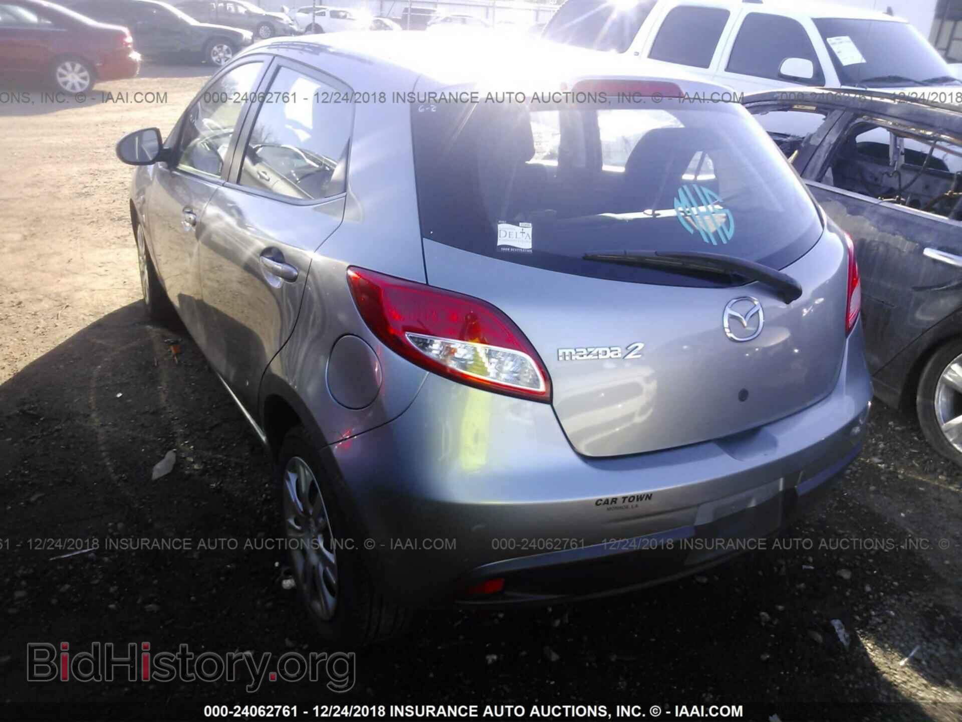 2014 MAZDA MAZDA2 - VIN: JM1DE1KY0E0185282 - Фото 3