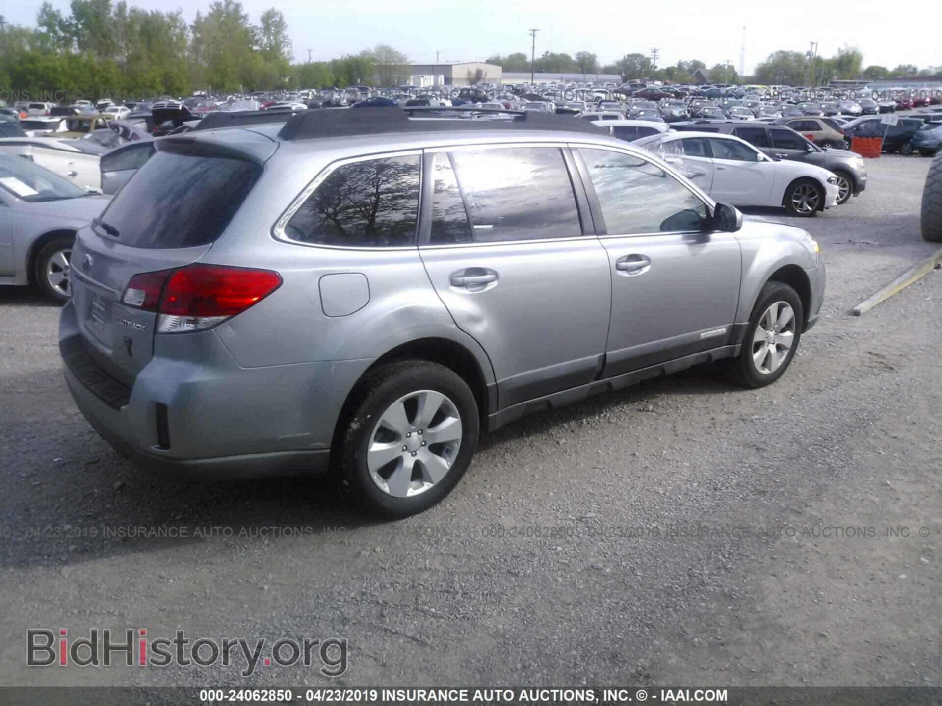 2011 SUBARU OUTBACK - VIN: 4S4BRCBC7B3392690 - Фото 4