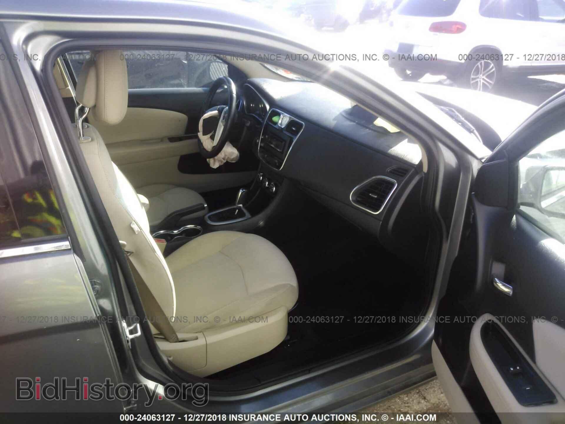 2012 CHRYSLER 200 - VIN: 1C3CCBBGXCN108406 - Фото 5