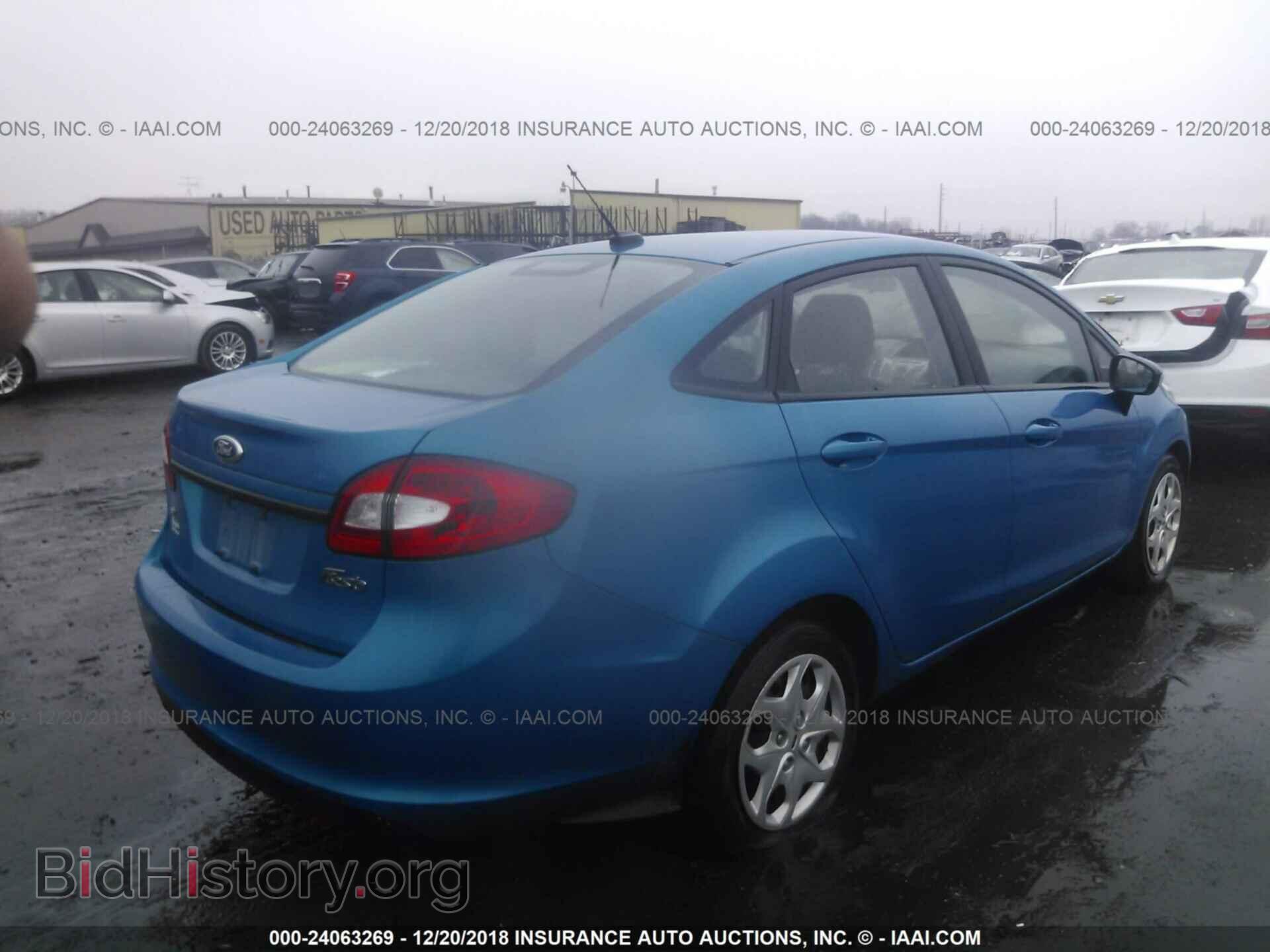 2013 Ford Fiesta - VIN: 3FADP4BJ8DM224989 - Фото 4