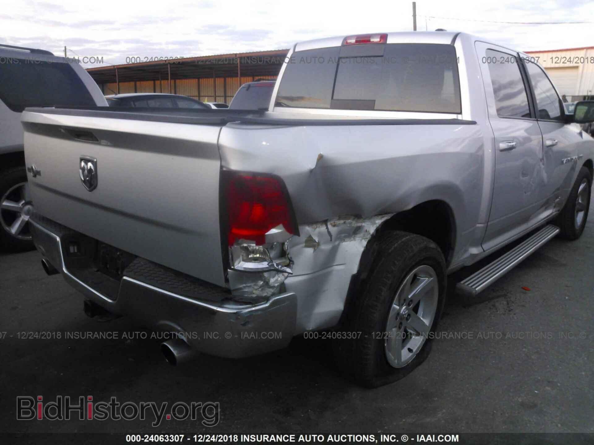 2011 DODGE RAM 1500 - VIN: 1D7RB1CT3BS582279 - Фото 6