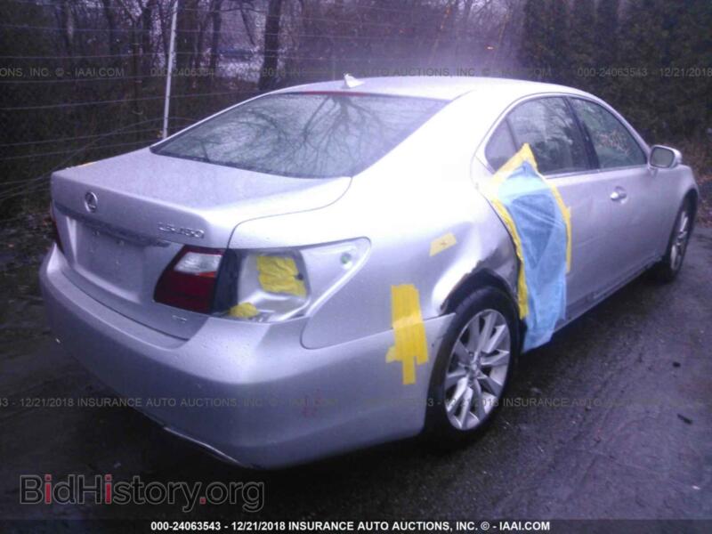 2011 Lexus LS (VIN JTHCL5EF5B5009148) — фото 4 из 10