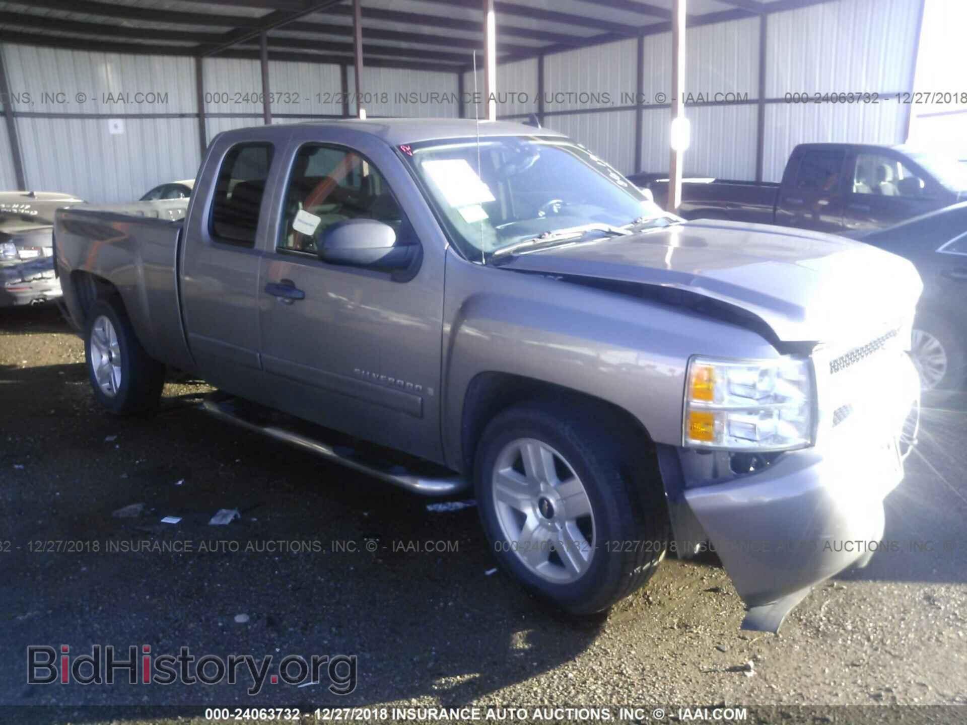 Фотография 2GCEC19C971688398 - CHEVROLET SILVERADO 2007