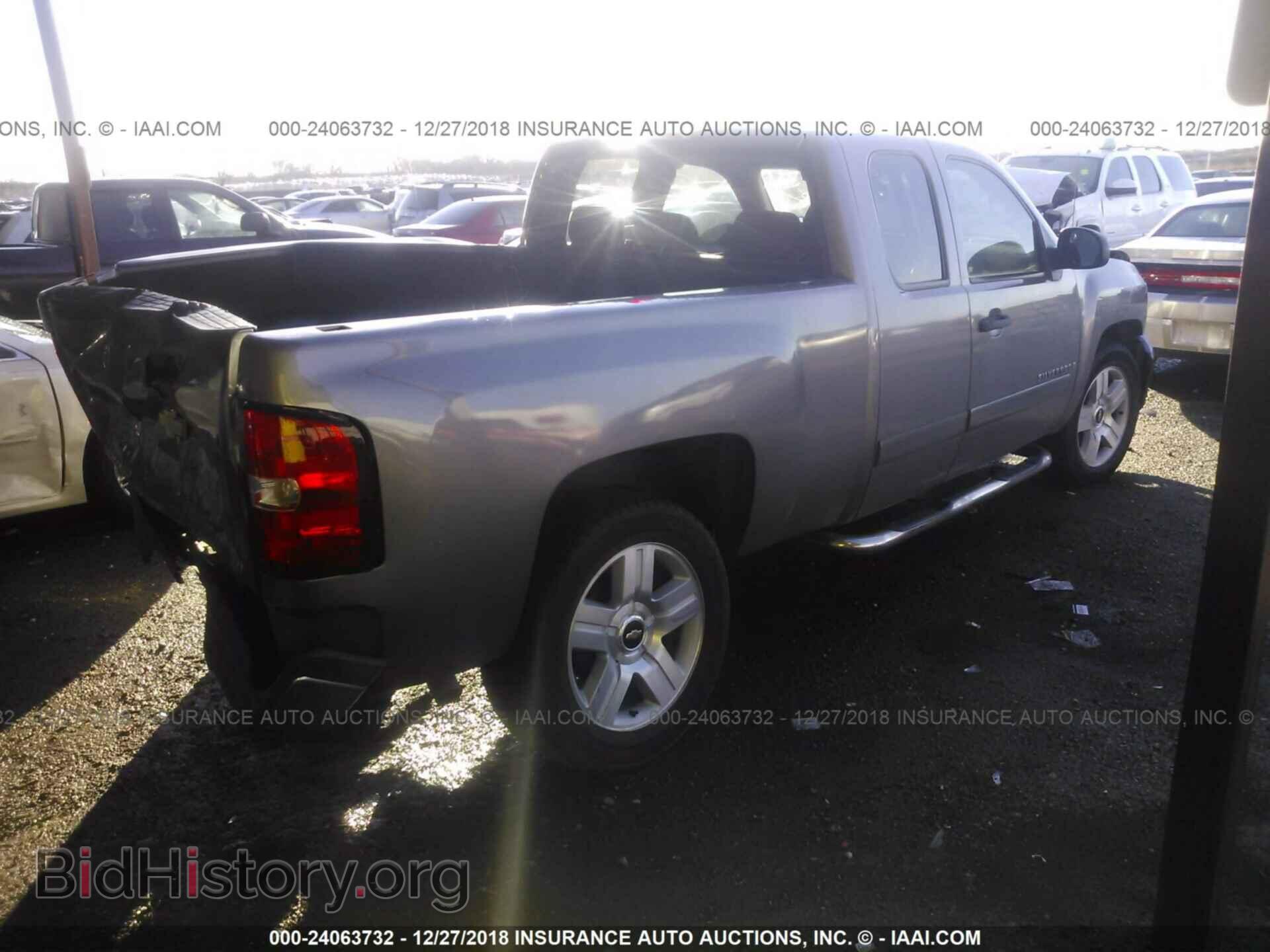 2007 CHEVROLET SILVERADO - VIN: 2GCEC19C971688398 - Photo 4