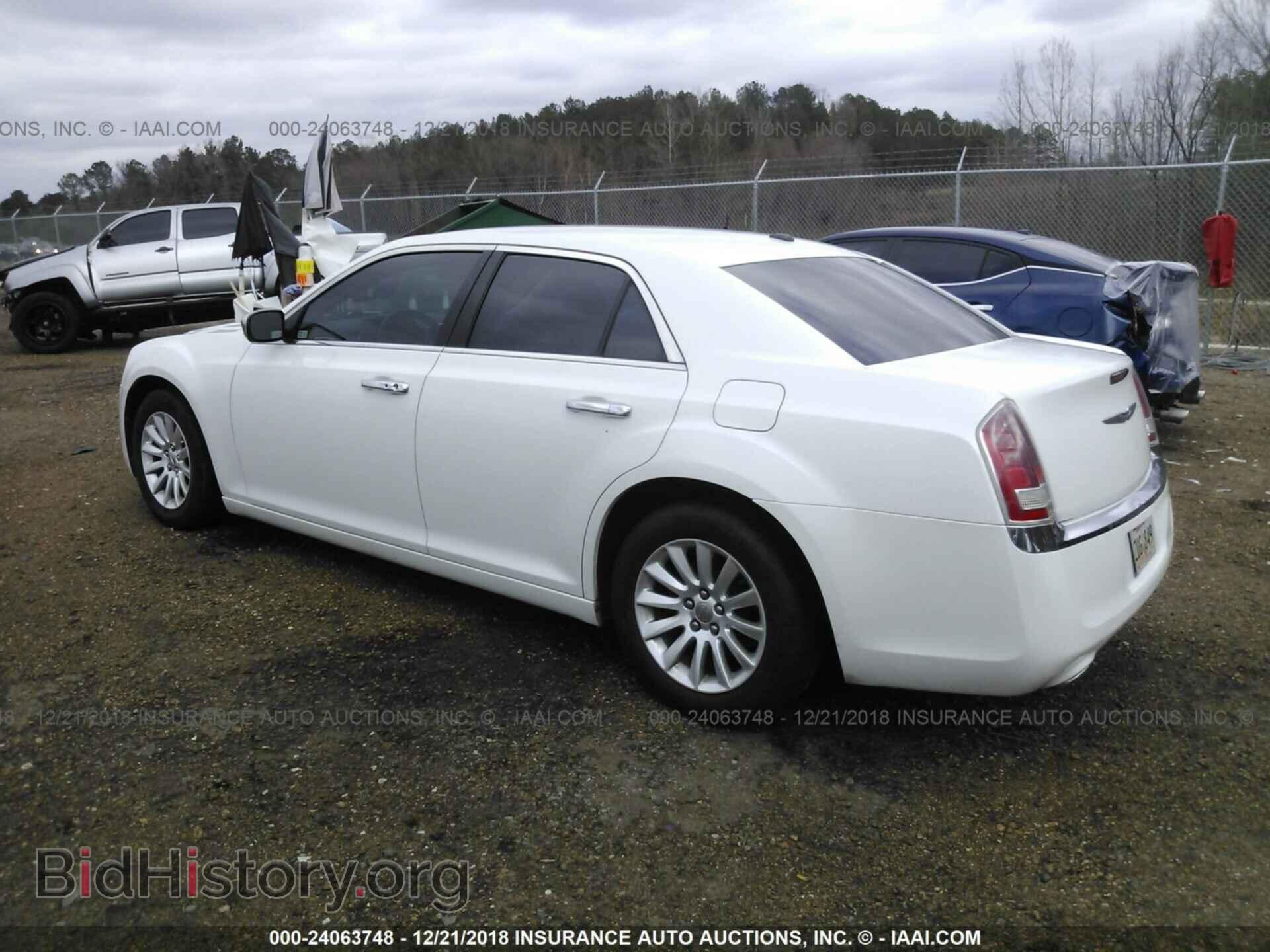 2013 CHRYSLER 300 - VIN: 2C3CCAAG7DH527464 - Фото 3