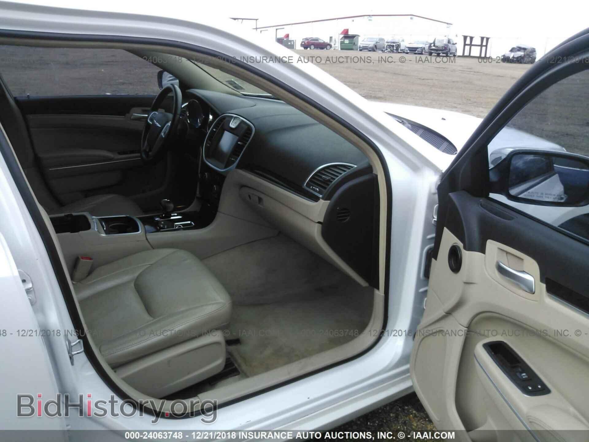 2013 CHRYSLER 300 - VIN: 2C3CCAAG7DH527464 - Фото 5