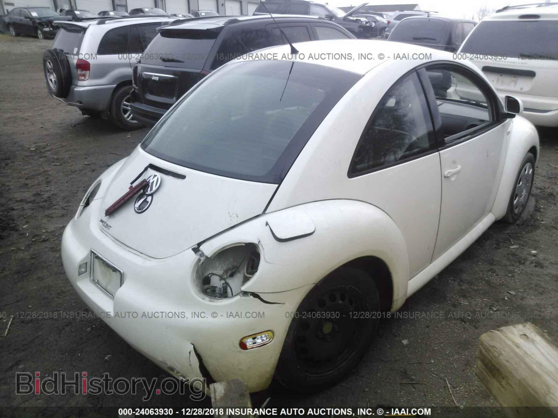2000 VOLKSWAGEN NEW BEETLE - VIN: 3VWCC21C3YM459151 - Фото 4