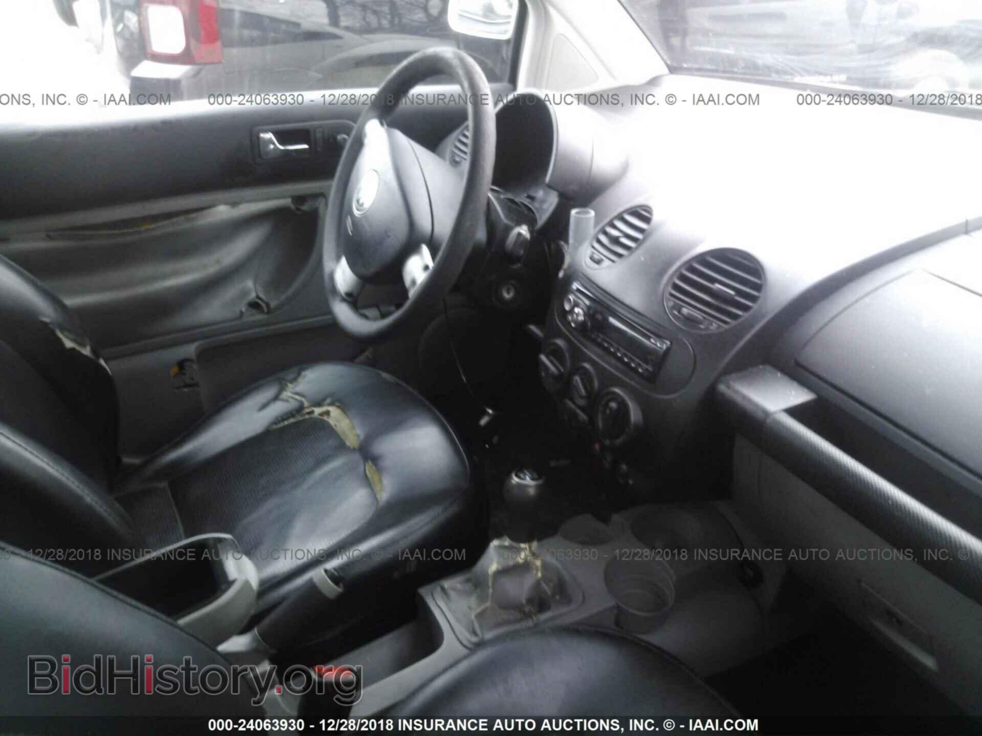 2000 VOLKSWAGEN NEW BEETLE - VIN: 3VWCC21C3YM459151 - Фото 5