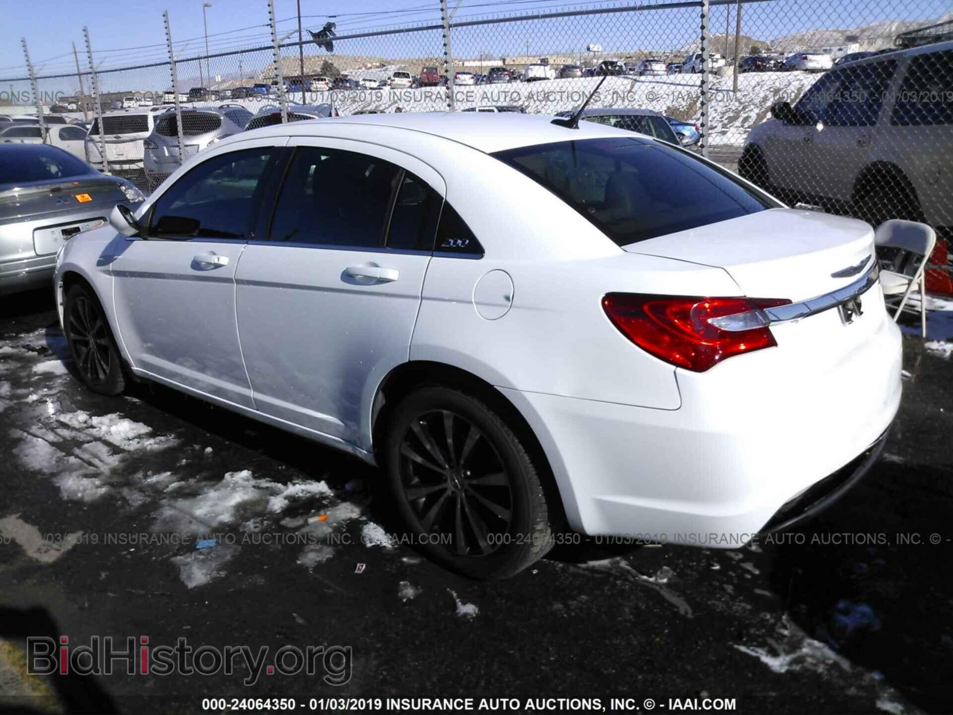 2014 CHRYSLER 200 - VIN: 1C3CCBBBXEN102189 - Фото 3