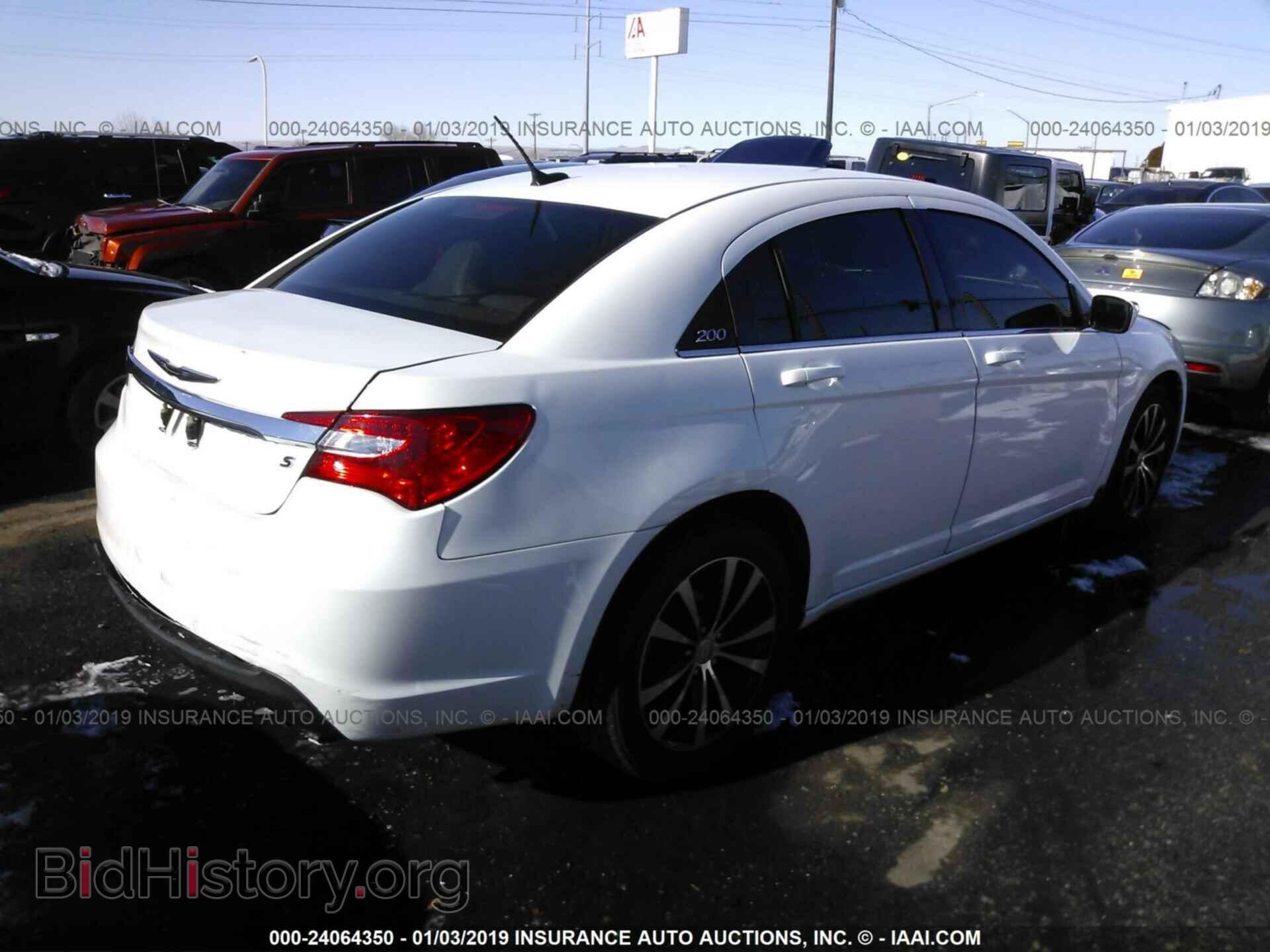 2014 CHRYSLER 200 - VIN: 1C3CCBBBXEN102189 - Фото 4