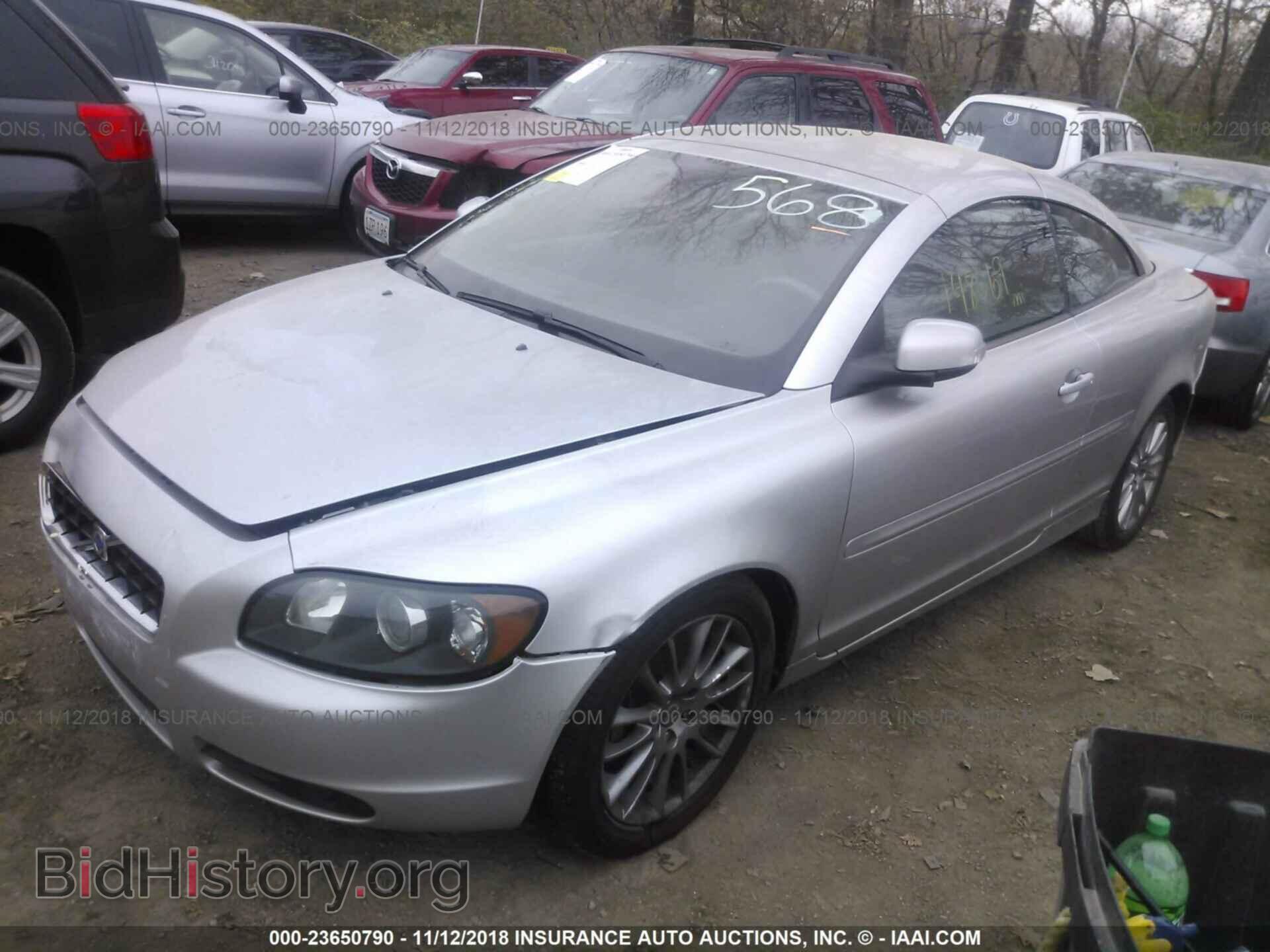 2008 VOLVO C70 - VIN: YV1MC672X8J052092 - Фото 2