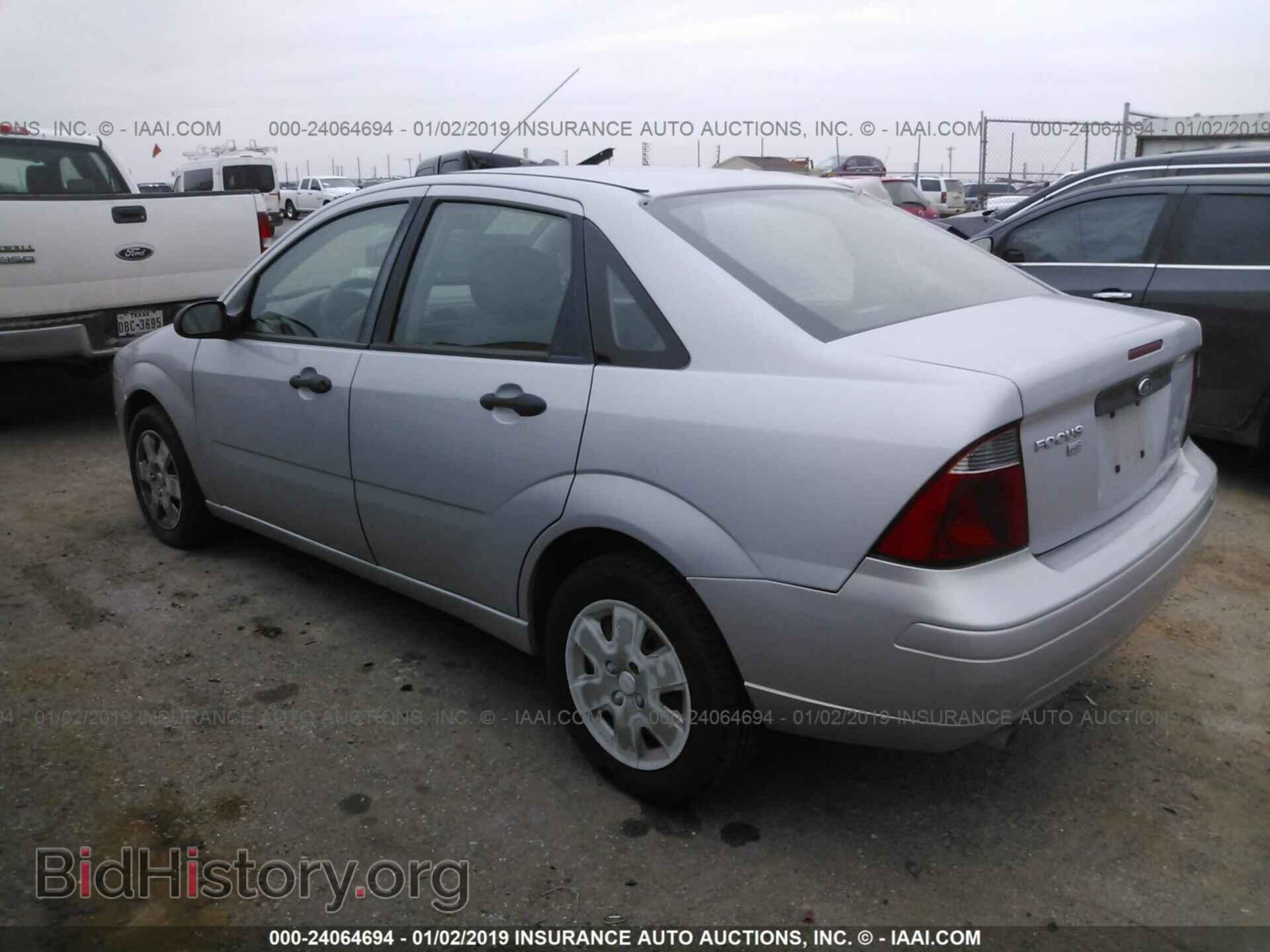 2007 FORD FOCUS - VIN: 1FAFP34N77W366208 - Photo 3