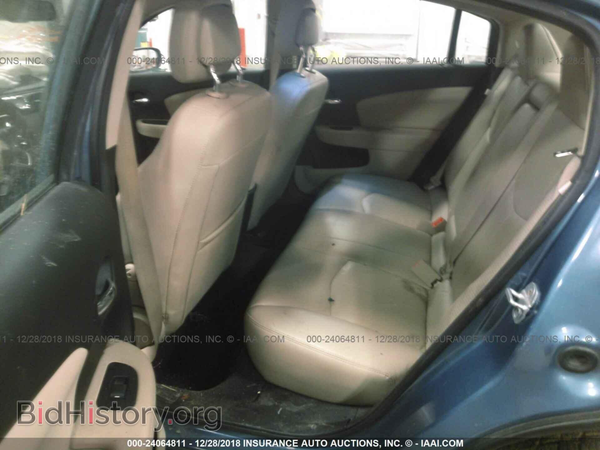 2011 CHRYSLER 200 - VIN: 1C3BC2FBXBN604749 - Фото 8