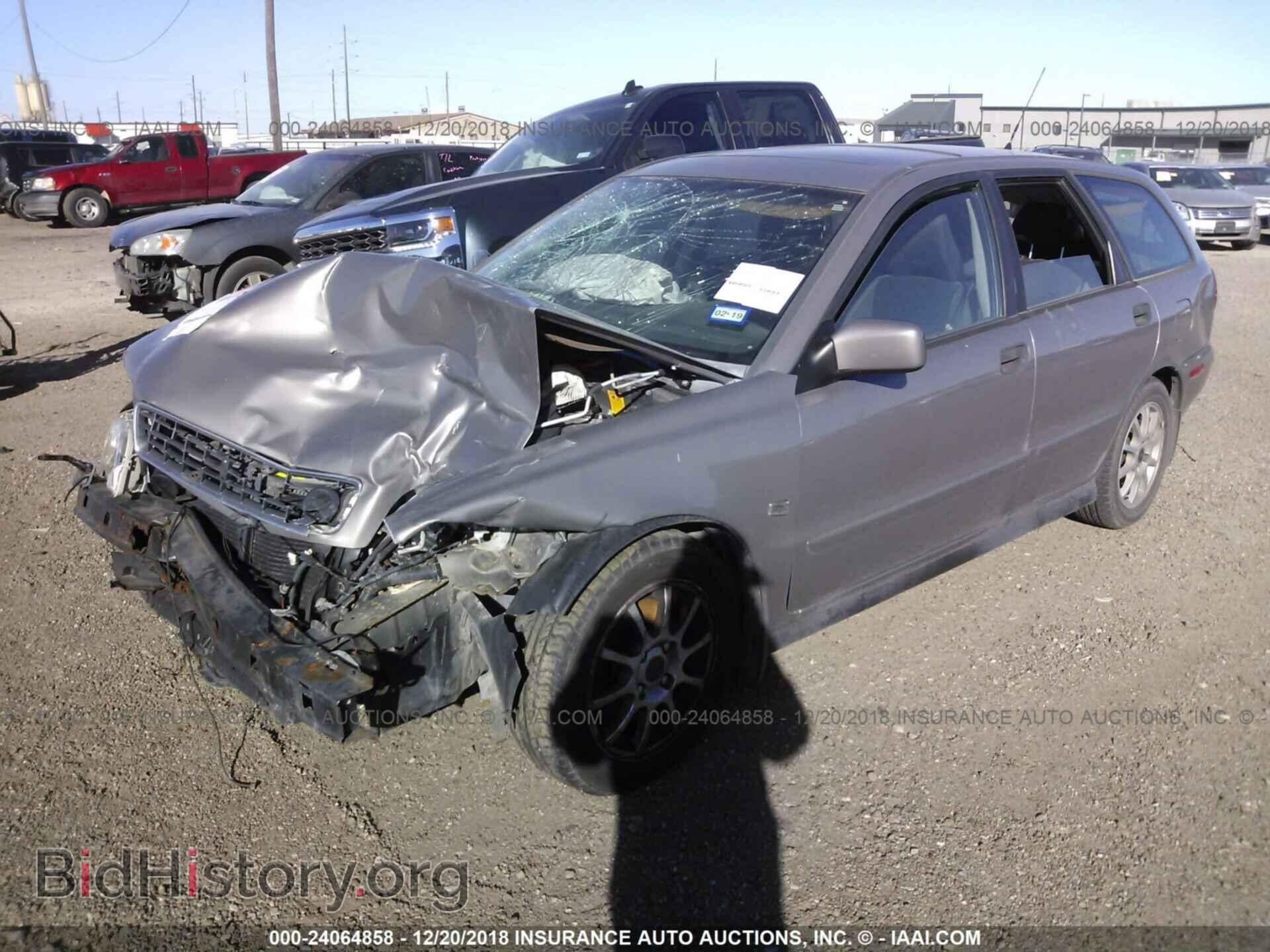 2004 VOLVO V40 - VIN: YV1VW27574F059268 - Фото 2