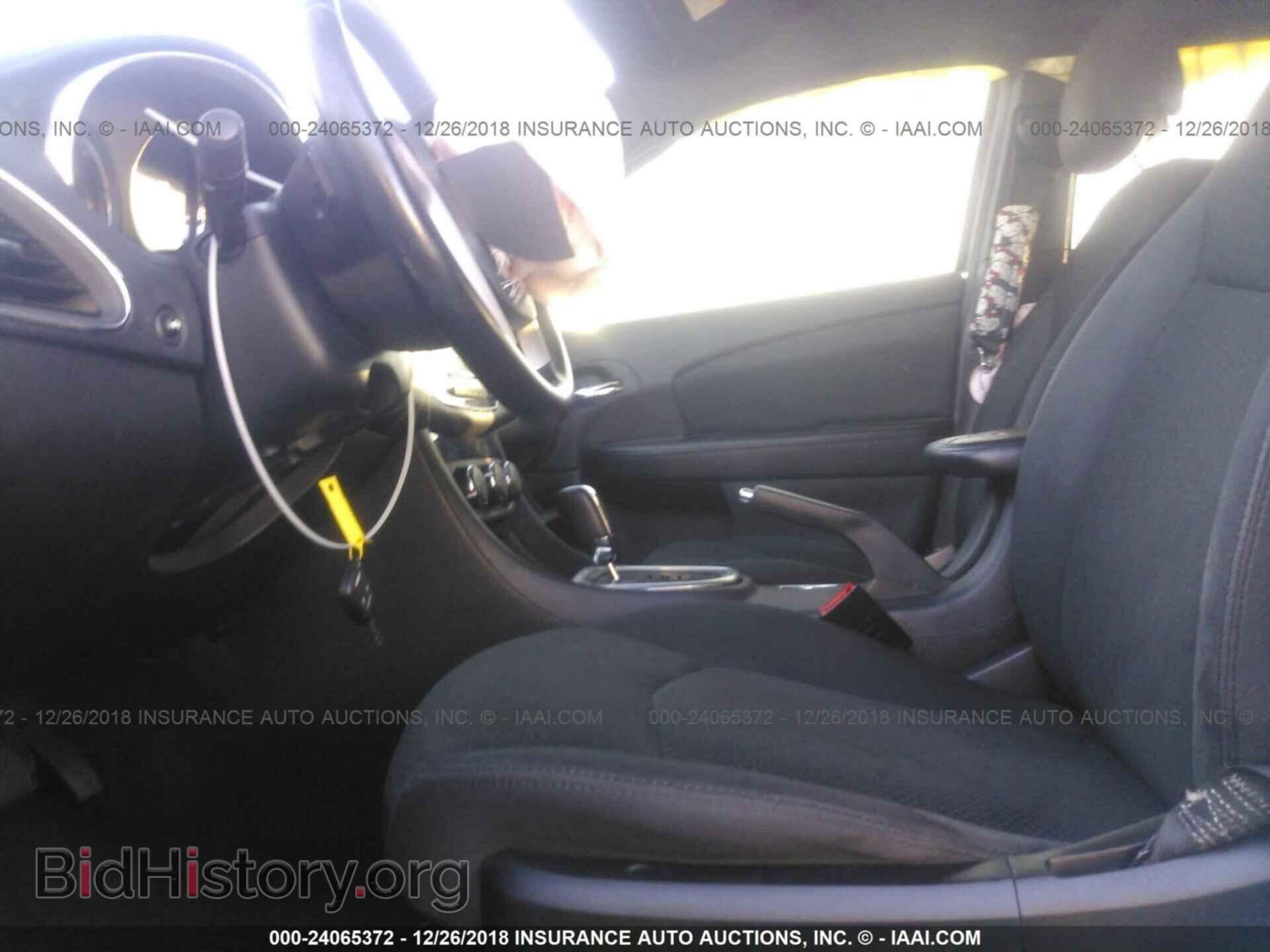 2011 CHRYSLER 200 - VIN: 1C3BC1FG4BN553612 - Фото 5