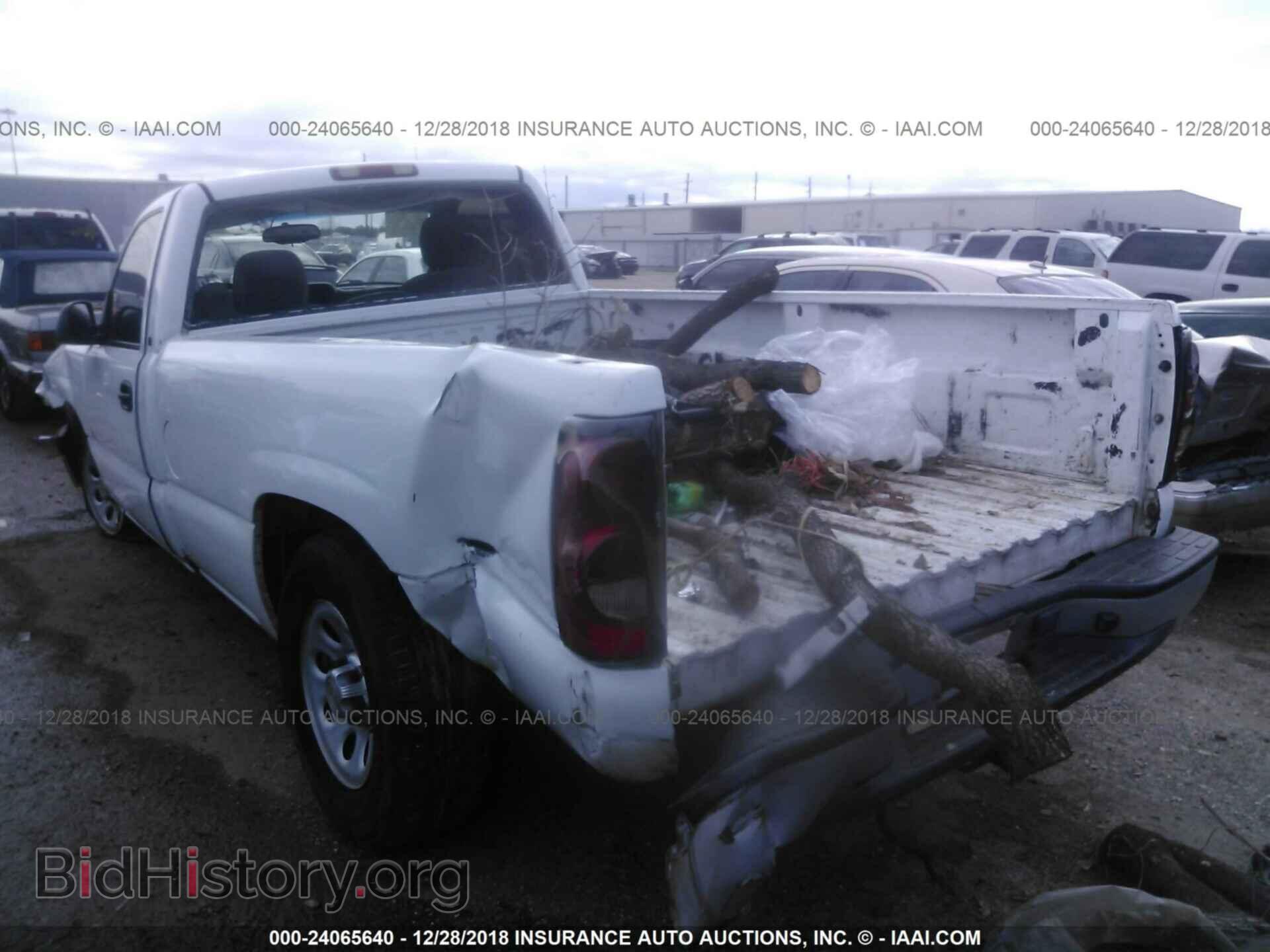 2005 CHEVROLET SILVERADO - VIN: 1GCEC14V95E232583 - Фото 3