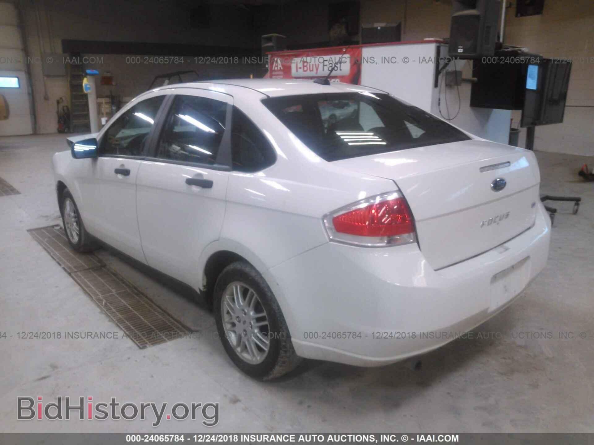 2010 FORD FOCUS - VIN: 1FAHP3FN7AW135564 - Фото 3