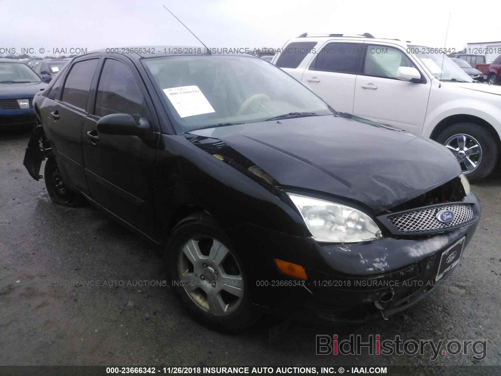 Photo 1FAFP34N75W108428 - FORD FOCUS 2005