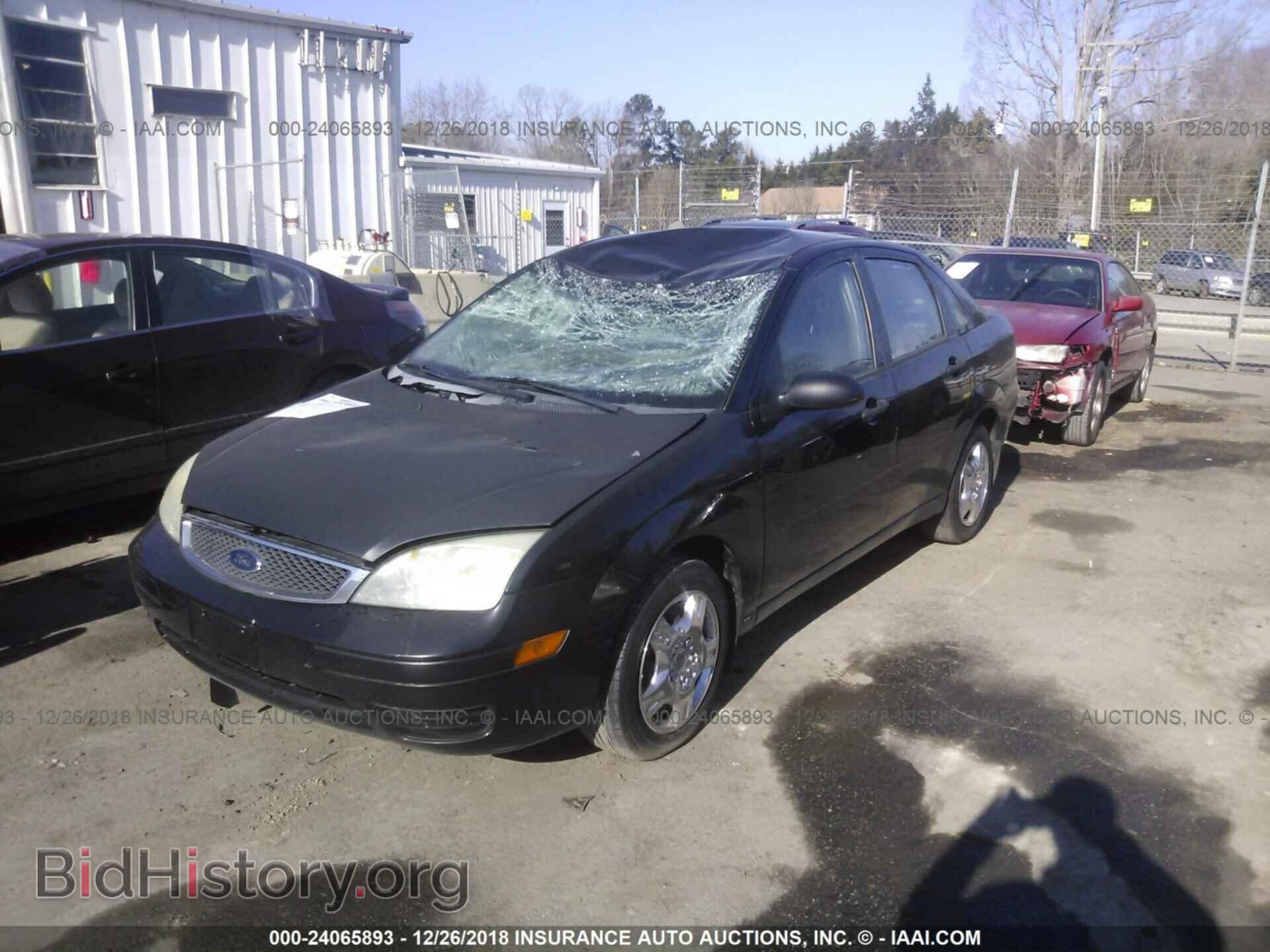 2005 FORD FOCUS - VIN: 1FAFP34N05W258204 - Фото 2