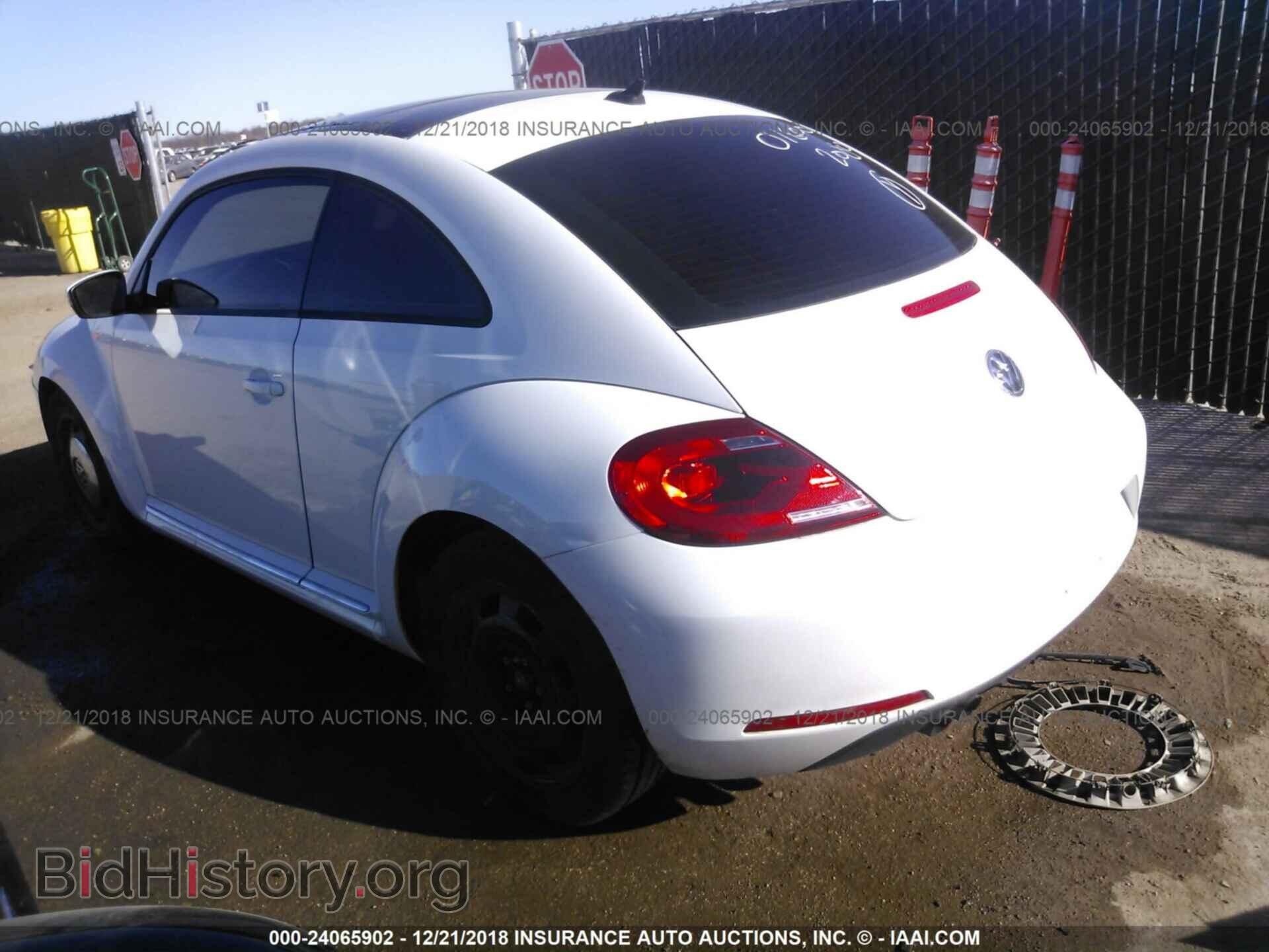 2014 VOLKSWAGEN BEETLE - VIN: 3VWJ07AT1EM656232 - Фото 3