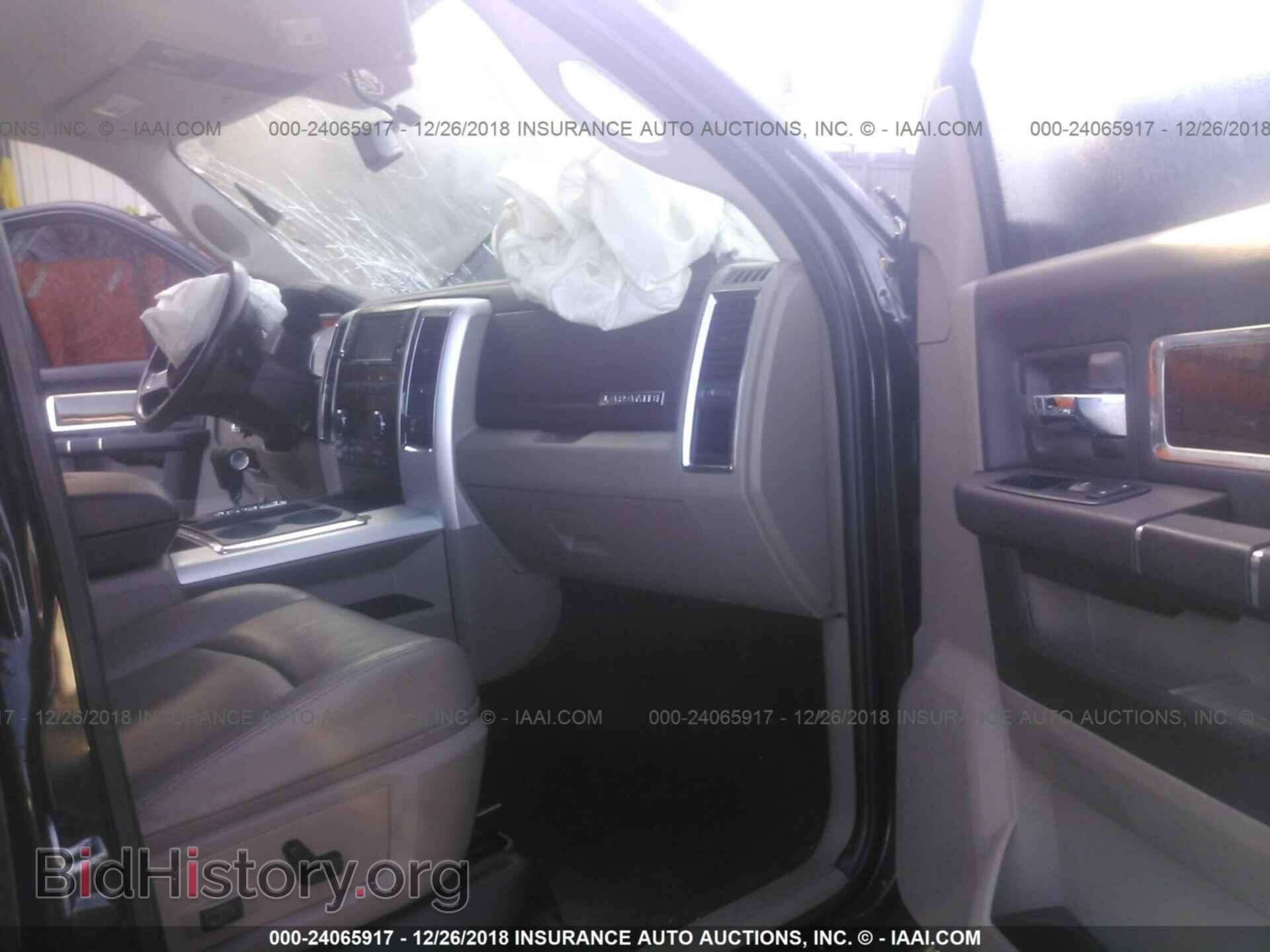 2011 DODGE RAM 1500 - VIN: 1D7RB1CT4BS543782 - Фото 5