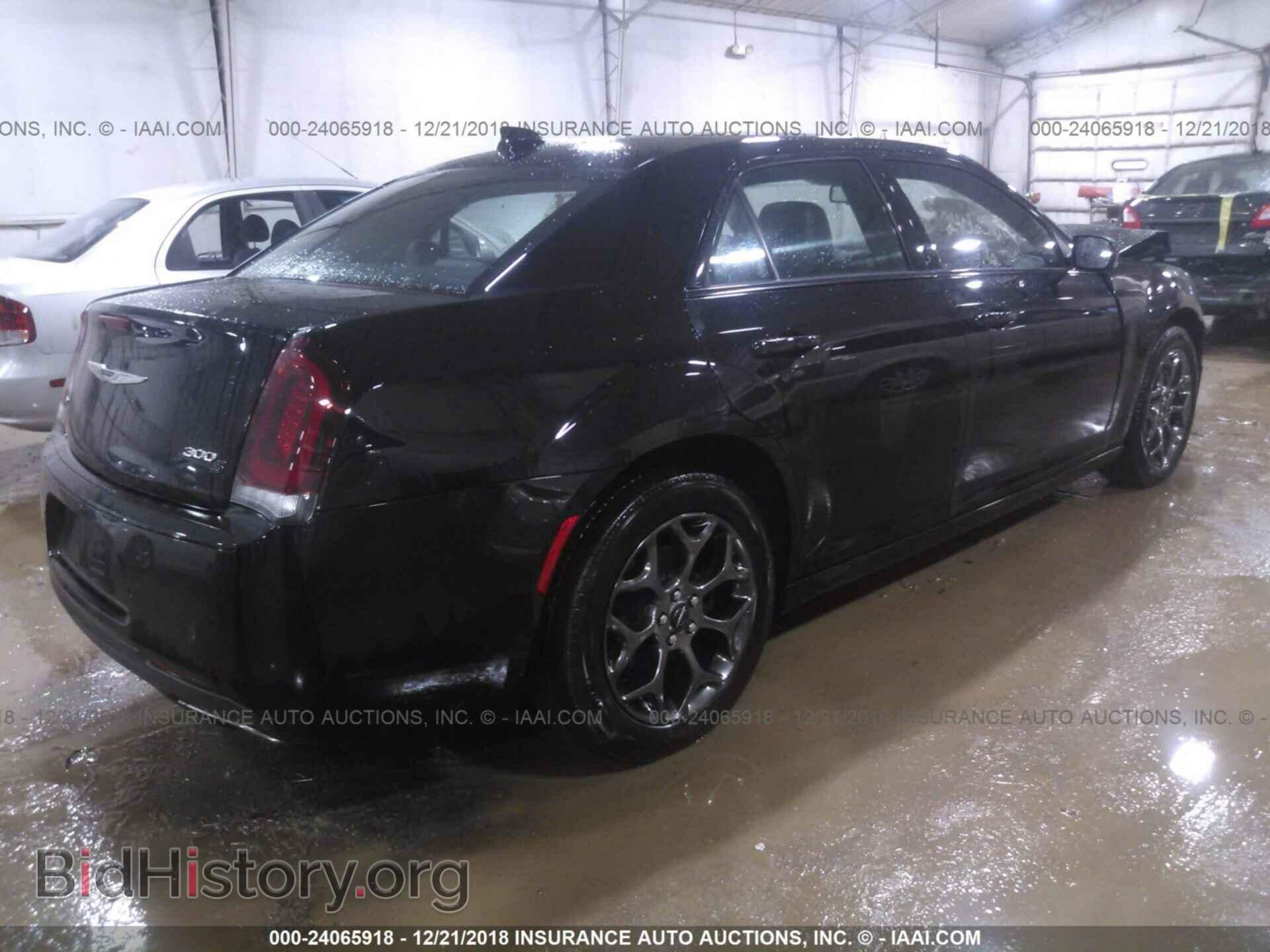 2016 CHRYSLER 300 - VIN: 2C3CCAGG4GH321207 - Фото 4