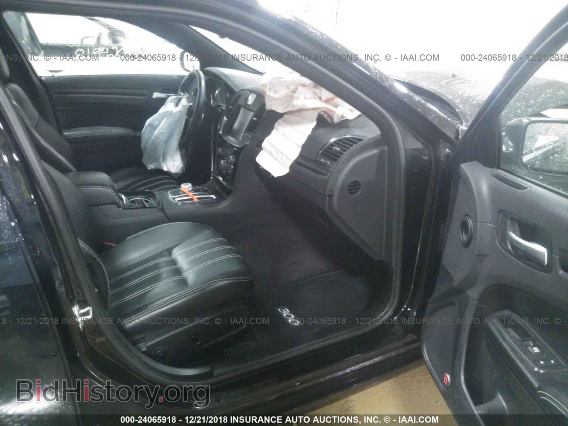 2016 CHRYSLER 300 - VIN: 2C3CCAGG4GH321207 - Фото 5
