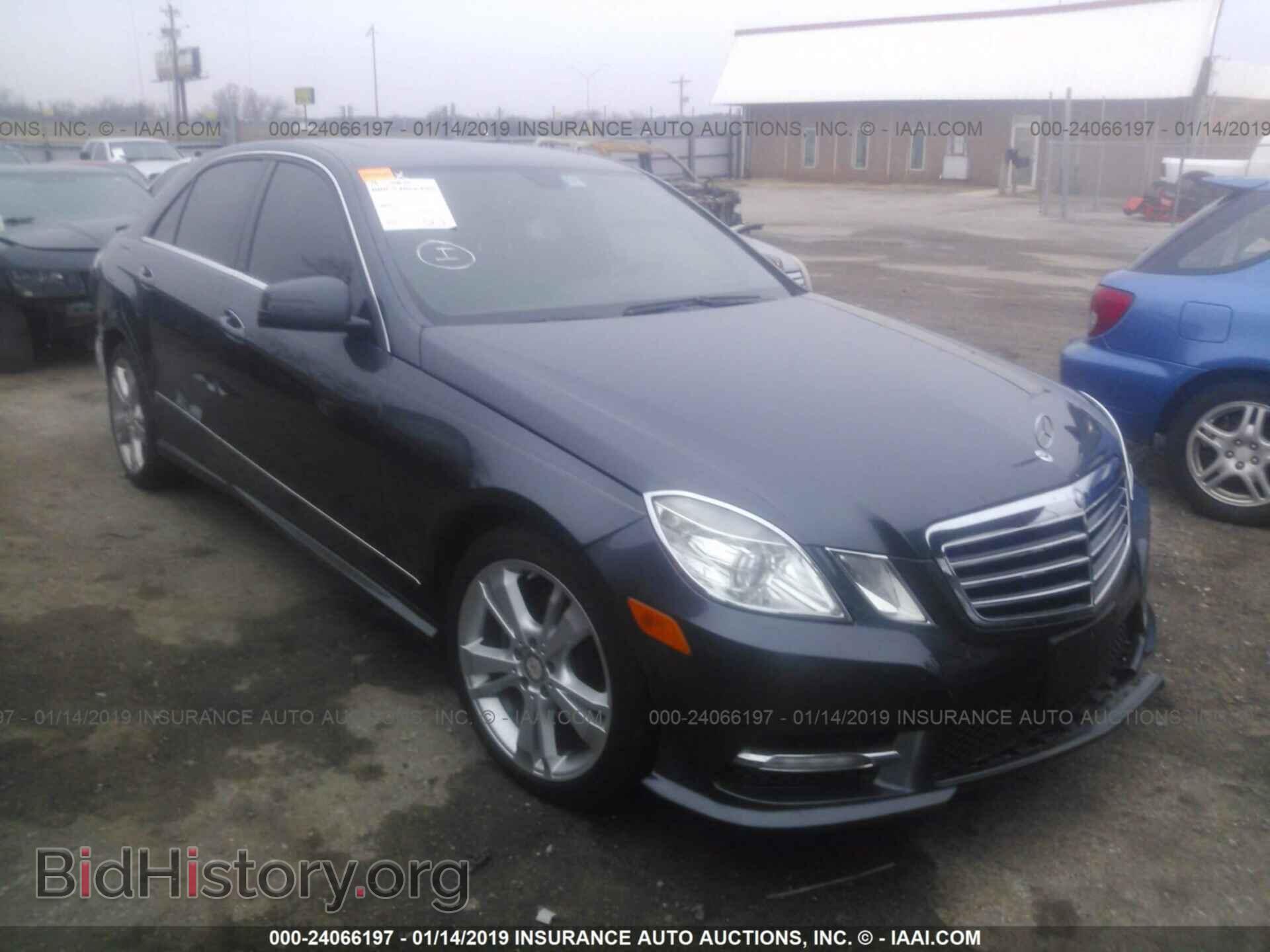 Photo WDDHF8JB5DA662937 - MERCEDES-BENZ E 2013