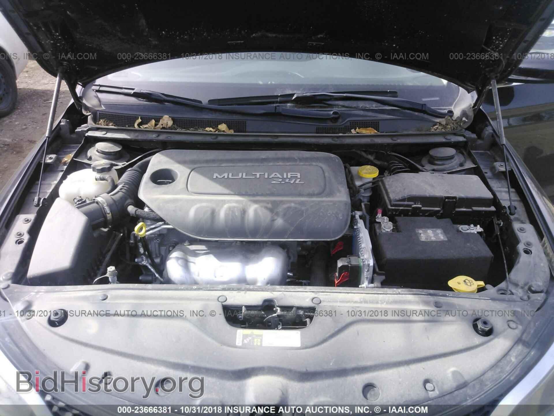 2016 CHRYSLER 200 - VIN: 1C3CCCAB8GN115176 - Фото 10