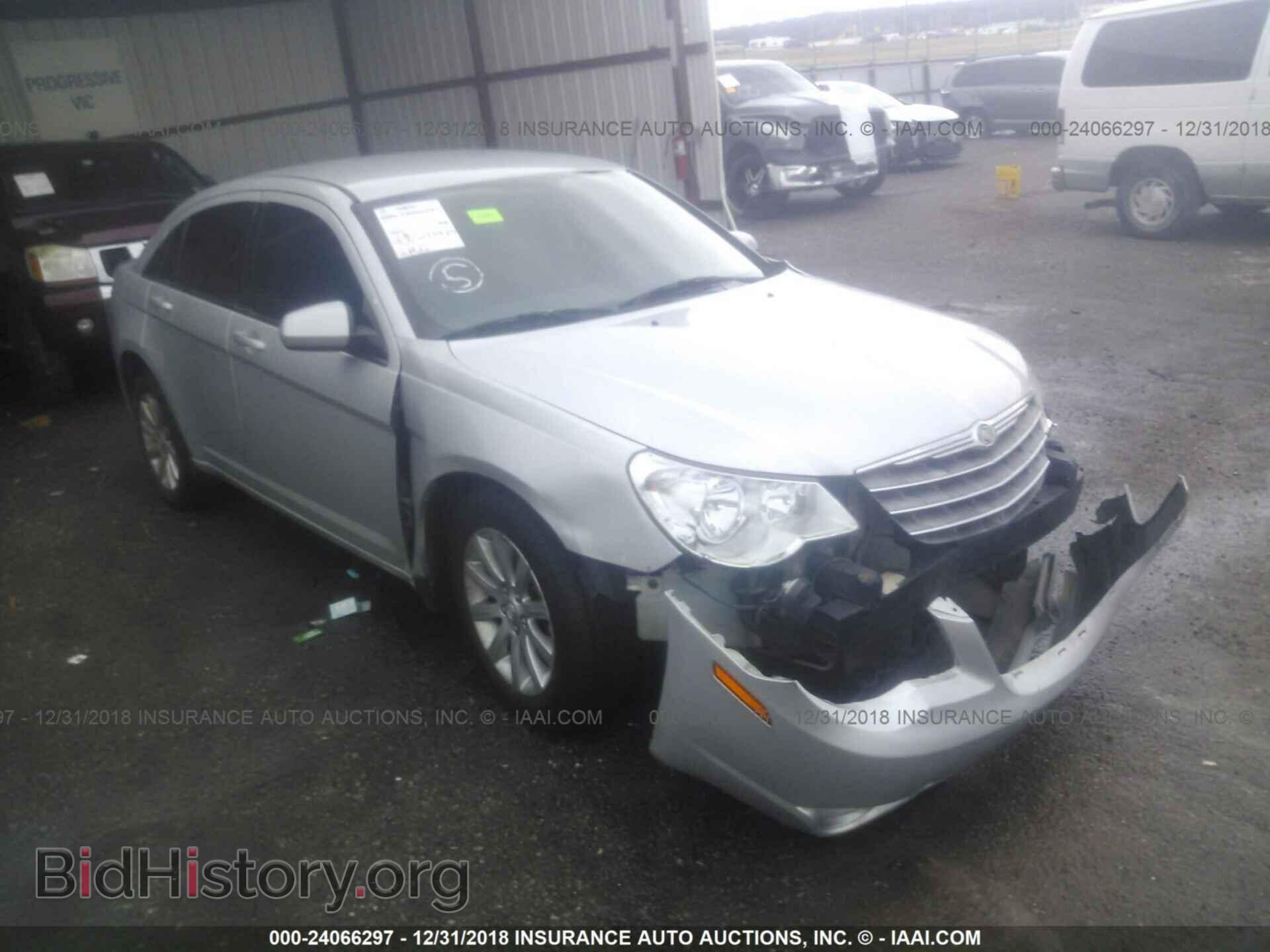 Photo 1C3CC5FD6AN109048 - CHRYSLER SEBRING 2010