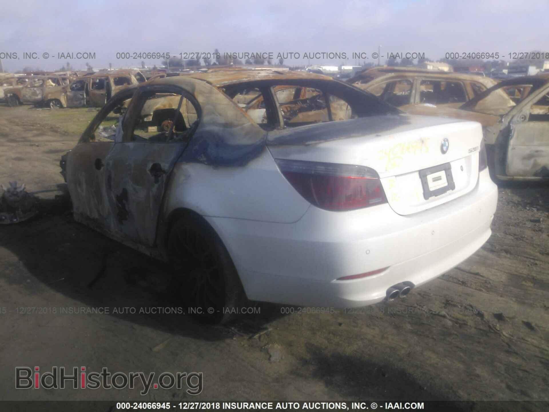 2010 BMW 528 - VIN: WBANU5C52AC127411 - Фото 3
