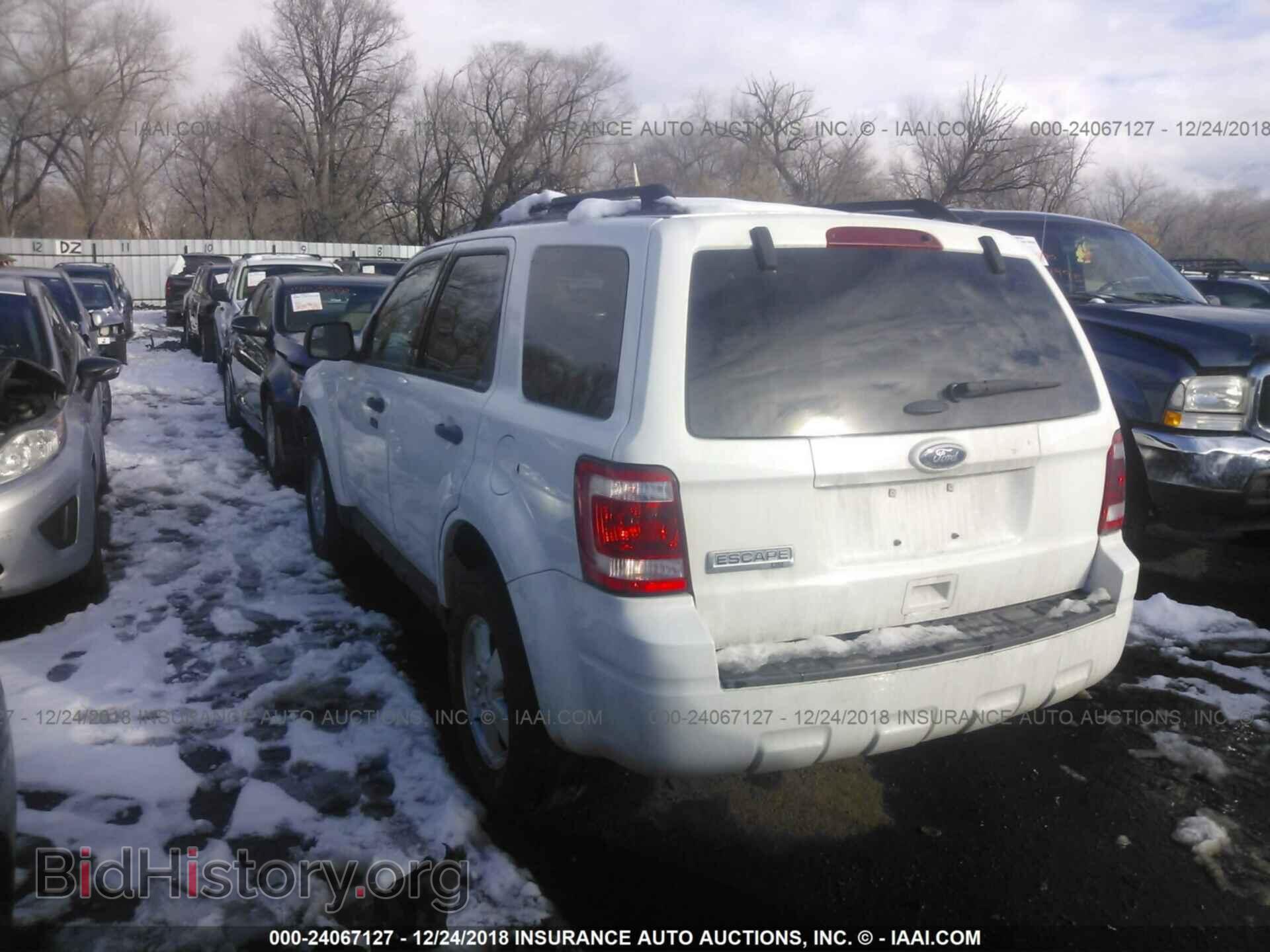 2011 FORD ESCAPE - VIN: 1FMCU9D79BKC39269 - Фото 3