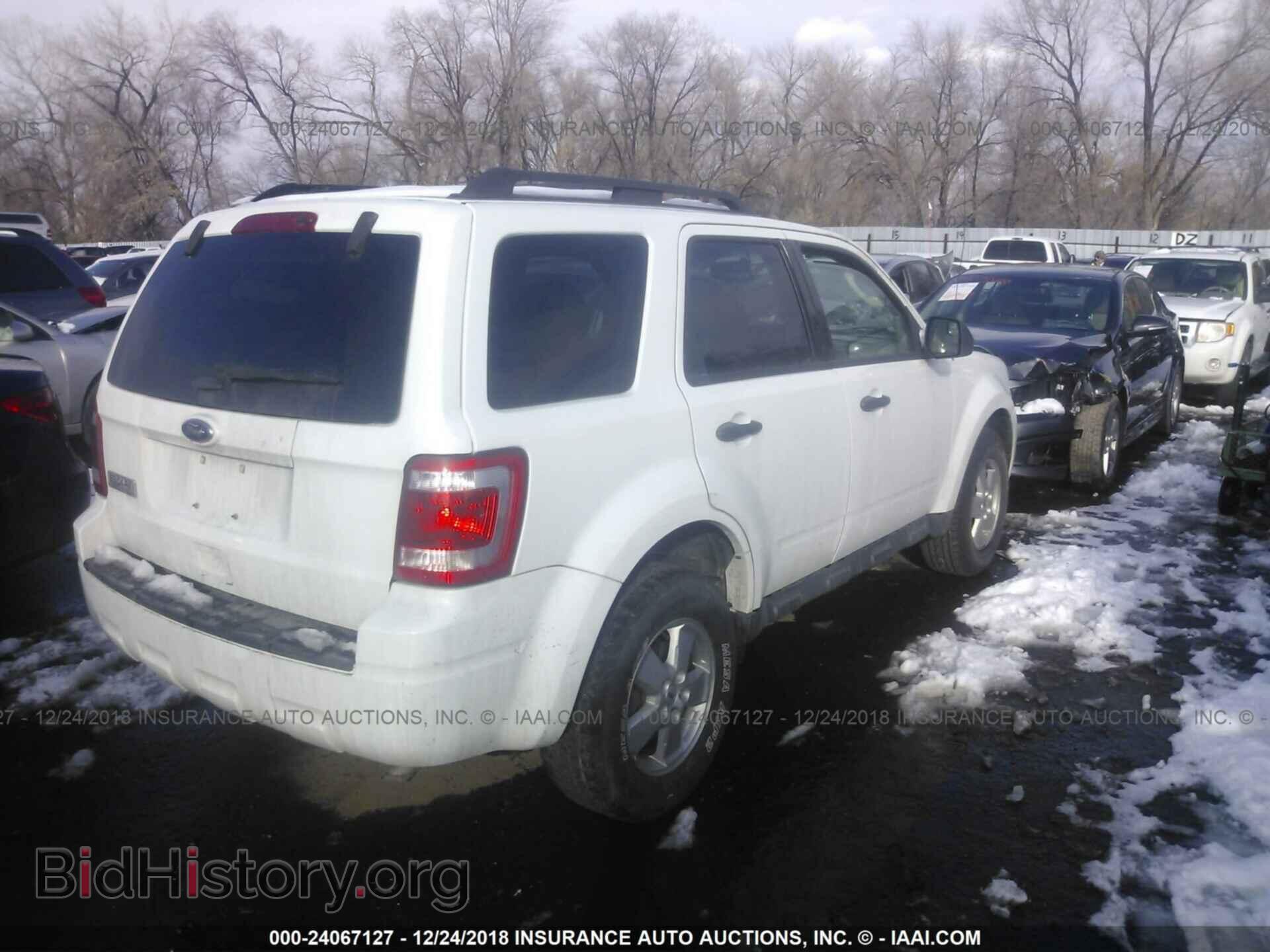 2011 FORD ESCAPE - VIN: 1FMCU9D79BKC39269 - Фото 4